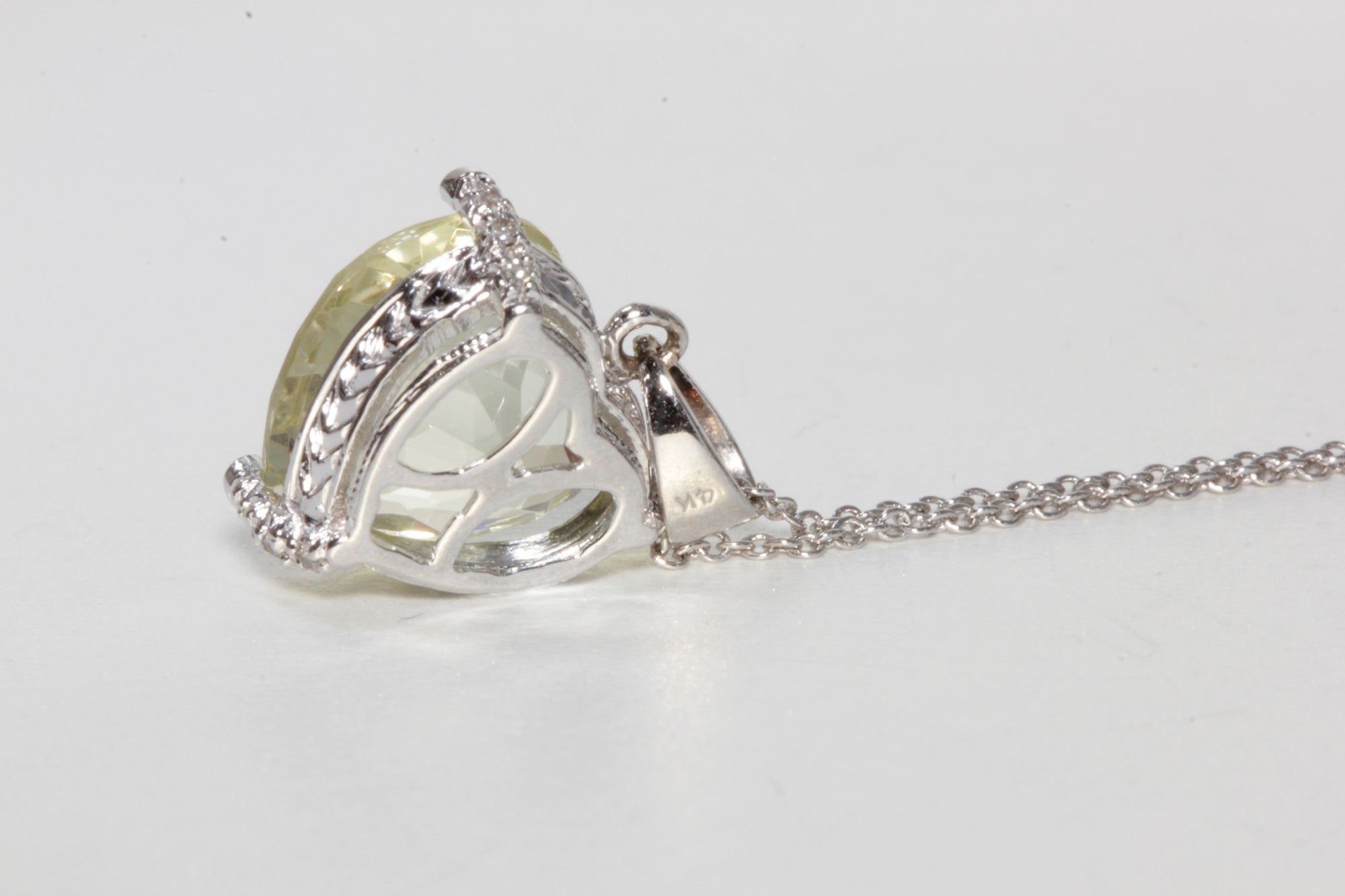 MODERN 14k WHITE GOLD LADIES PENDANT & CHAIN CHECKERBOARD LIME QUARTZ & DIAMOND