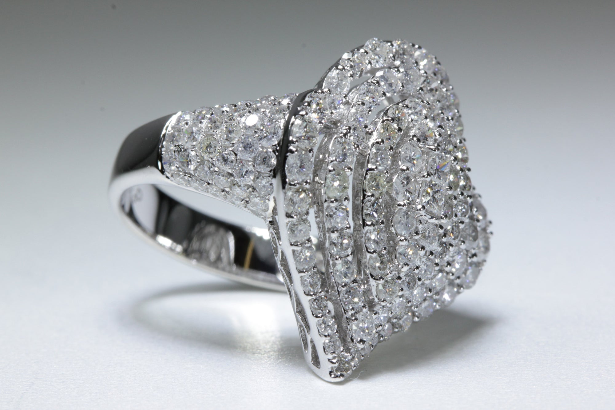 MODERN 18k WHITE GOLD DIAMOND COCKTAIL RING ROUND MICRO PAVE 3.84 CTW