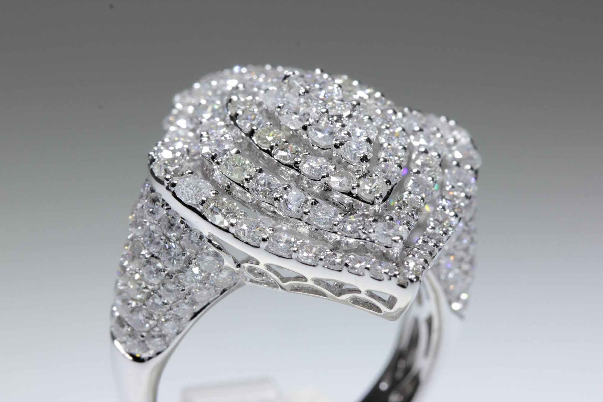 MODERN 18k WHITE GOLD DIAMOND COCKTAIL RING ROUND MICRO PAVE 3.84 CTW
