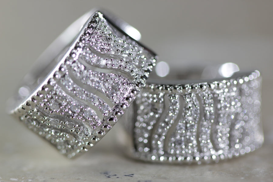 14k WHITE GOLD WIDE HUGGIE HOOPS EARRINGS DIAMONDS MICRO PAVE SETTING .65 CTW