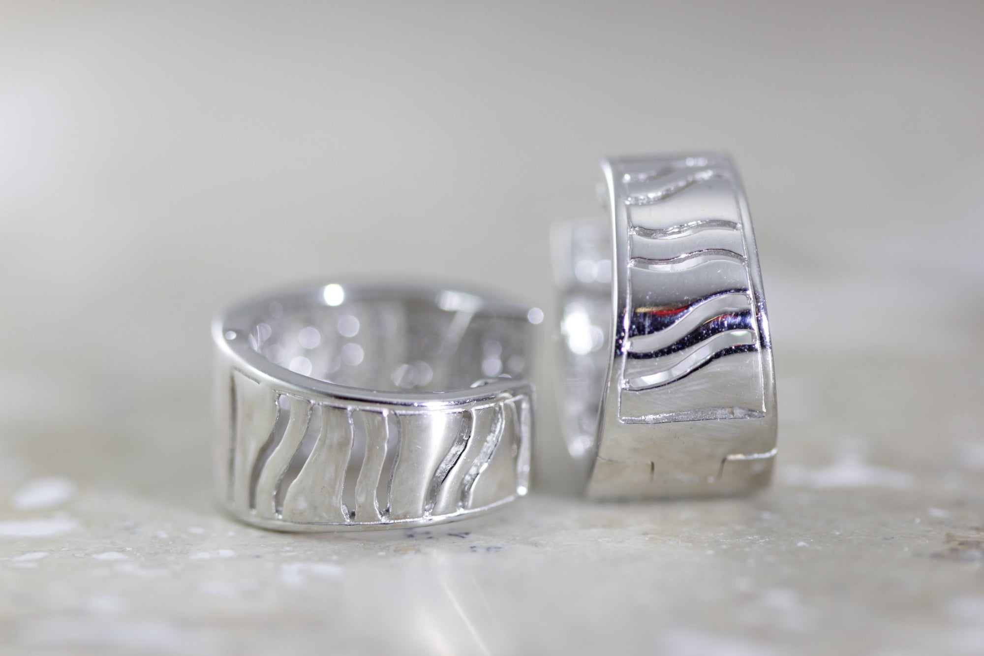 14k WHITE GOLD WIDE HUGGIE HOOPS EARRINGS DIAMONDS MICRO PAVE SETTING .65 CTW