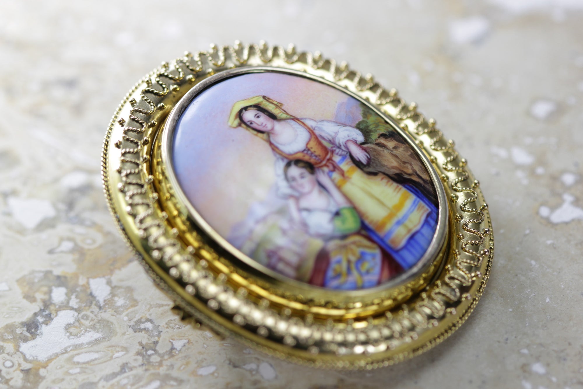 ANTIQUE PAINTED PORCELAIN 14K GOLD PIN BROOCH PICTURE FRAME 1520 CIRCA