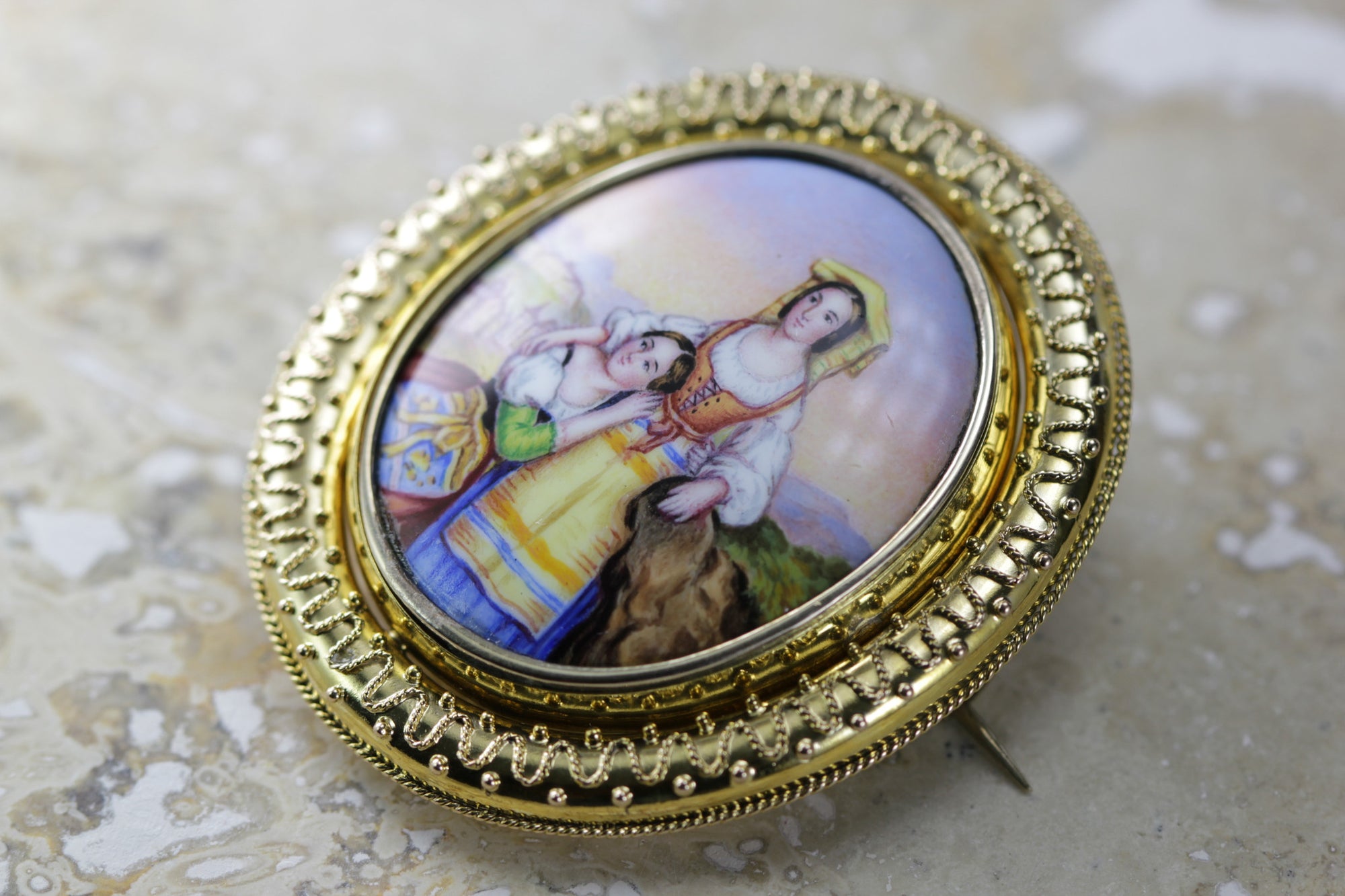 ANTIQUE PAINTED PORCELAIN 14K GOLD PIN BROOCH PICTURE FRAME 1520 CIRCA