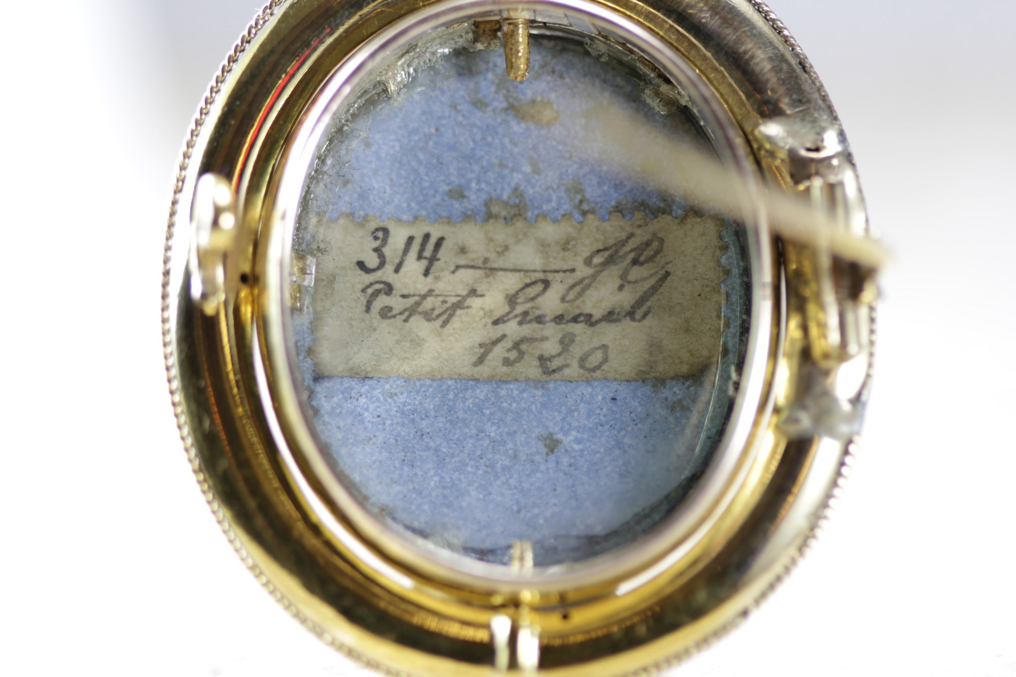 ANTIQUE PAINTED PORCELAIN 14K GOLD PIN BROOCH PICTURE FRAME 1520 CIRCA