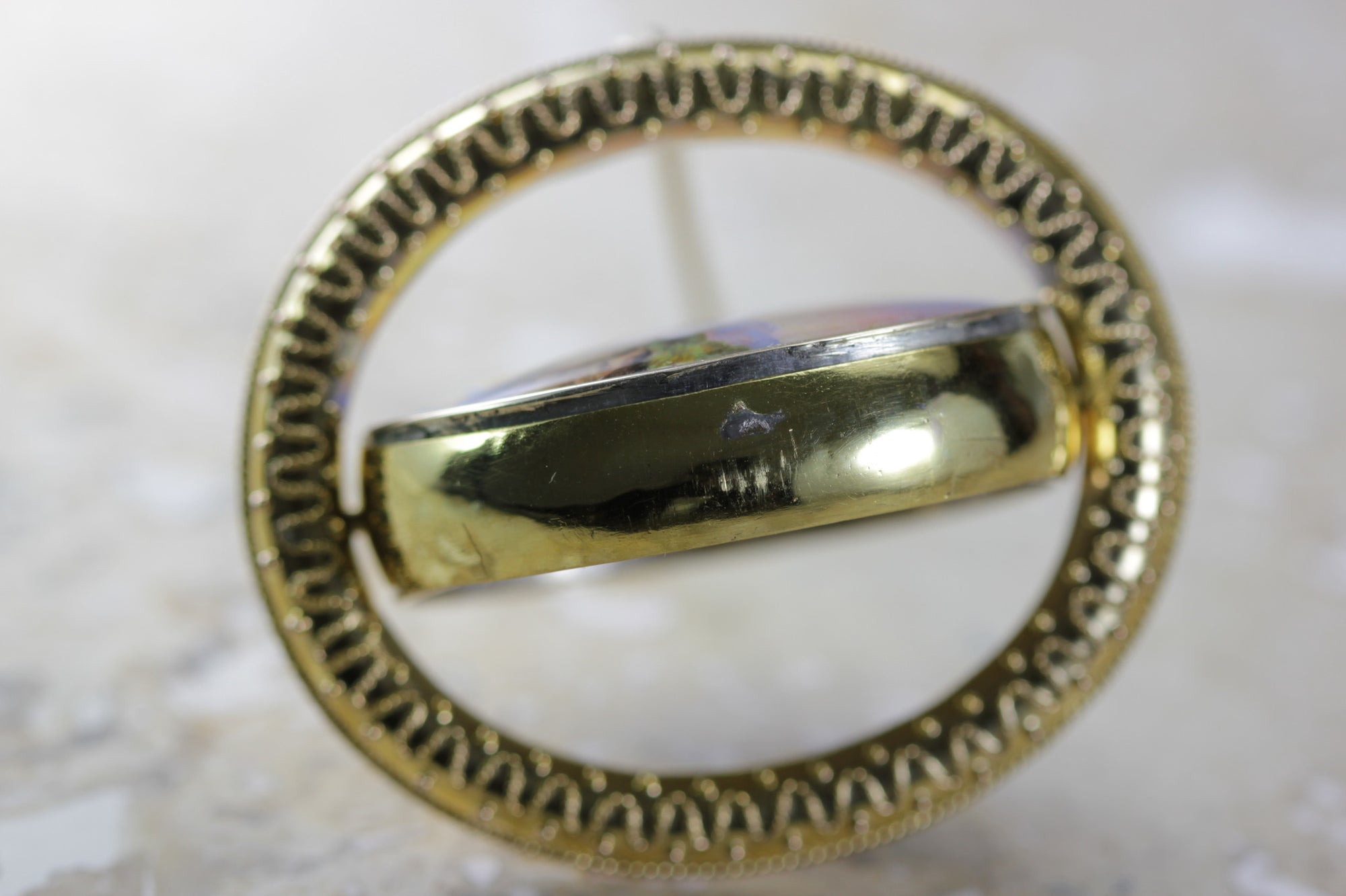 ANTIQUE PAINTED PORCELAIN 14K GOLD PIN BROOCH PICTURE FRAME 1520 CIRCA