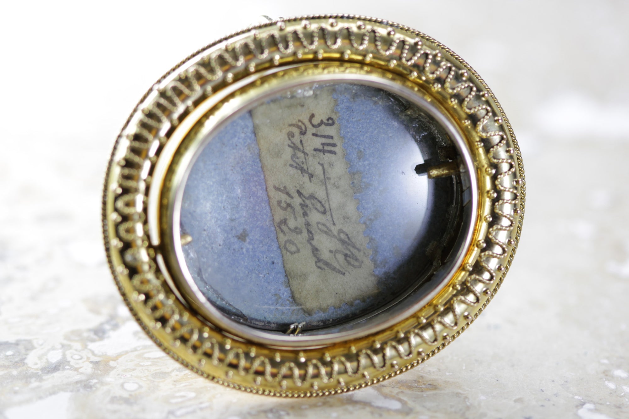 ANTIQUE PAINTED PORCELAIN 14K GOLD PIN BROOCH PICTURE FRAME 1520 CIRCA