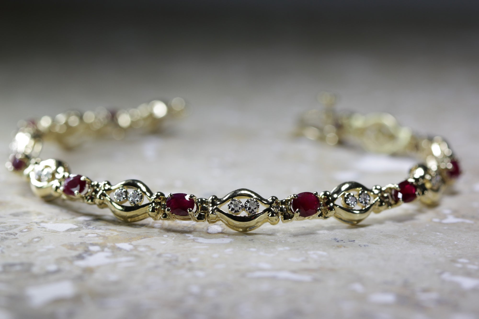 ESTATE DIAMOND & OVAL CUT RUBY TENNIS BRACELET 14K YELLOW GOLD LADIES