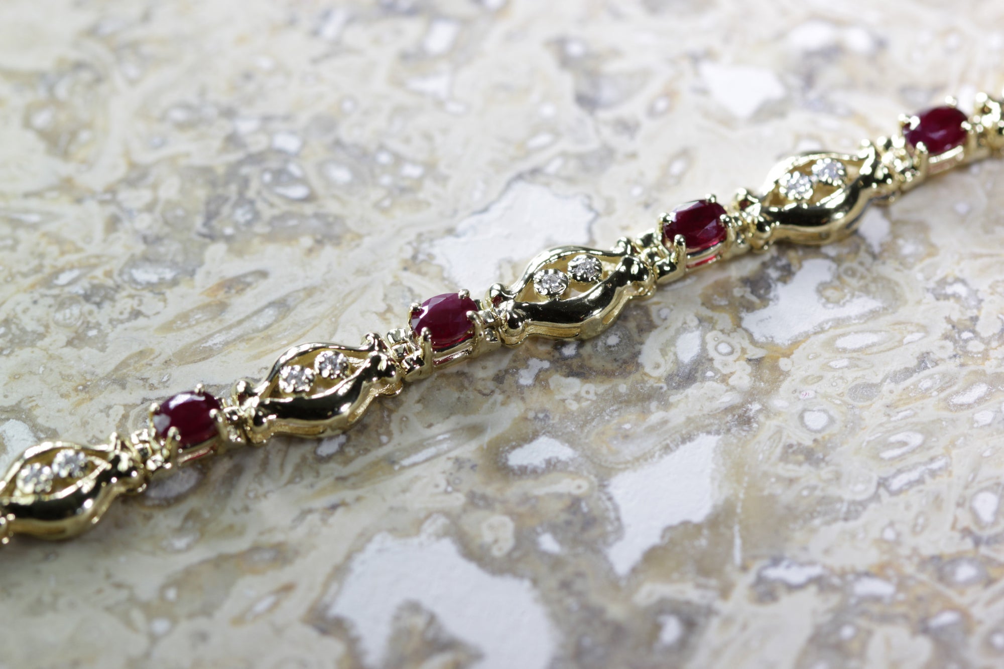 ESTATE DIAMOND & OVAL CUT RUBY TENNIS BRACELET 14K YELLOW GOLD LADIES