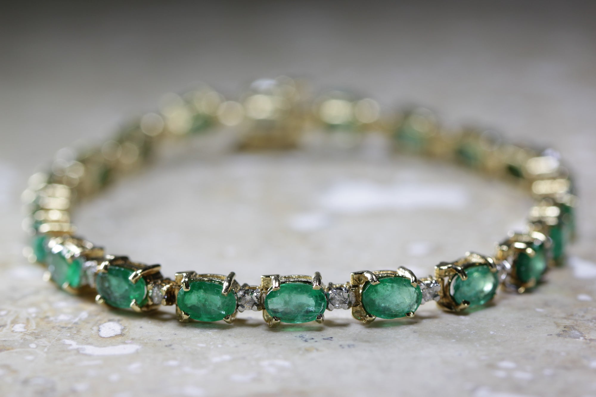 MODERN DIAMOND & OVAL CUT EMERALD TENNIS BRACELET 14K YELLOW GOLD LADIES 12.50C