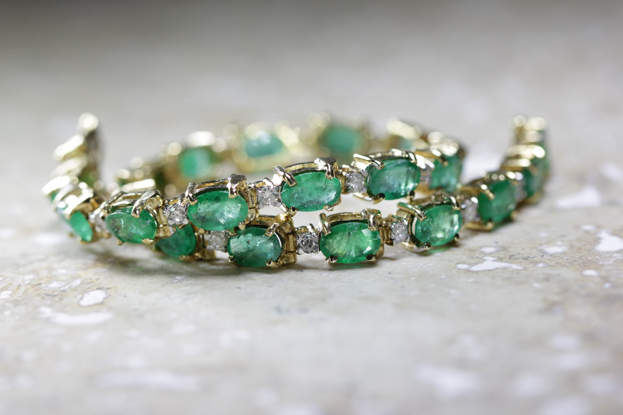 MODERN DIAMOND & OVAL CUT EMERALD TENNIS BRACELET 14K YELLOW GOLD LADIES 12.50C