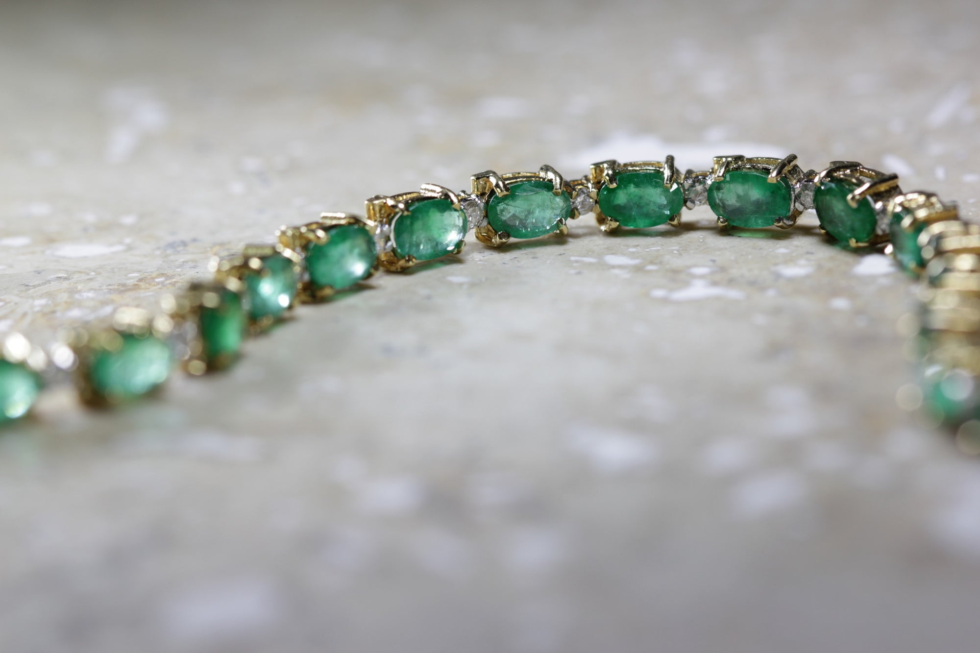 MODERN DIAMOND & OVAL CUT EMERALD TENNIS BRACELET 14K YELLOW GOLD LADIES 12.50C