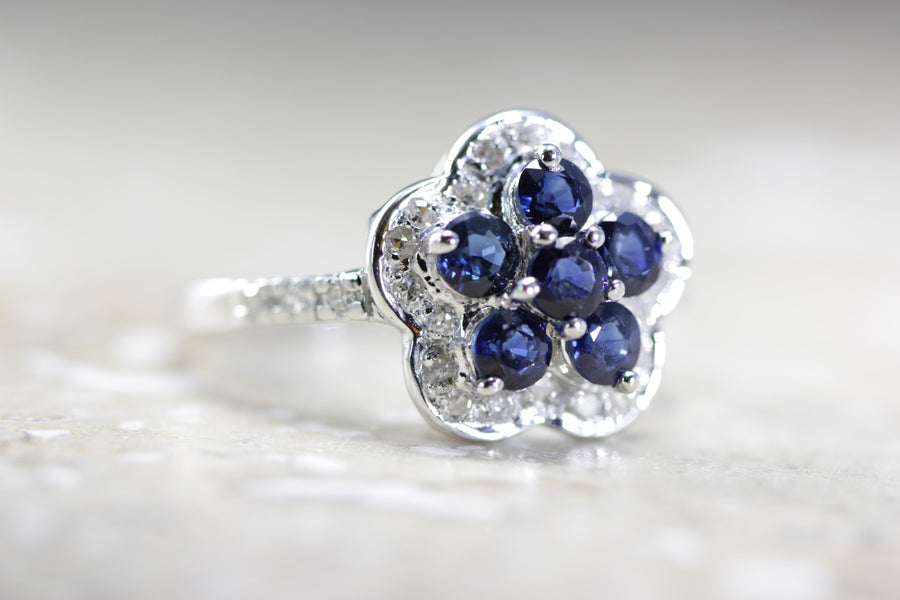 WHITE GOLD SAPPHIRE CLUSTER FLOWER SETTING & DIAMOND RING 1.16CT 14k