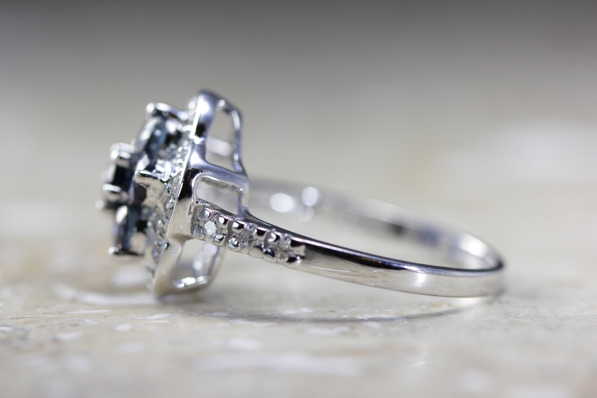 WHITE GOLD SAPPHIRE CLUSTER FLOWER SETTING & DIAMOND RING 1.16CT 14k