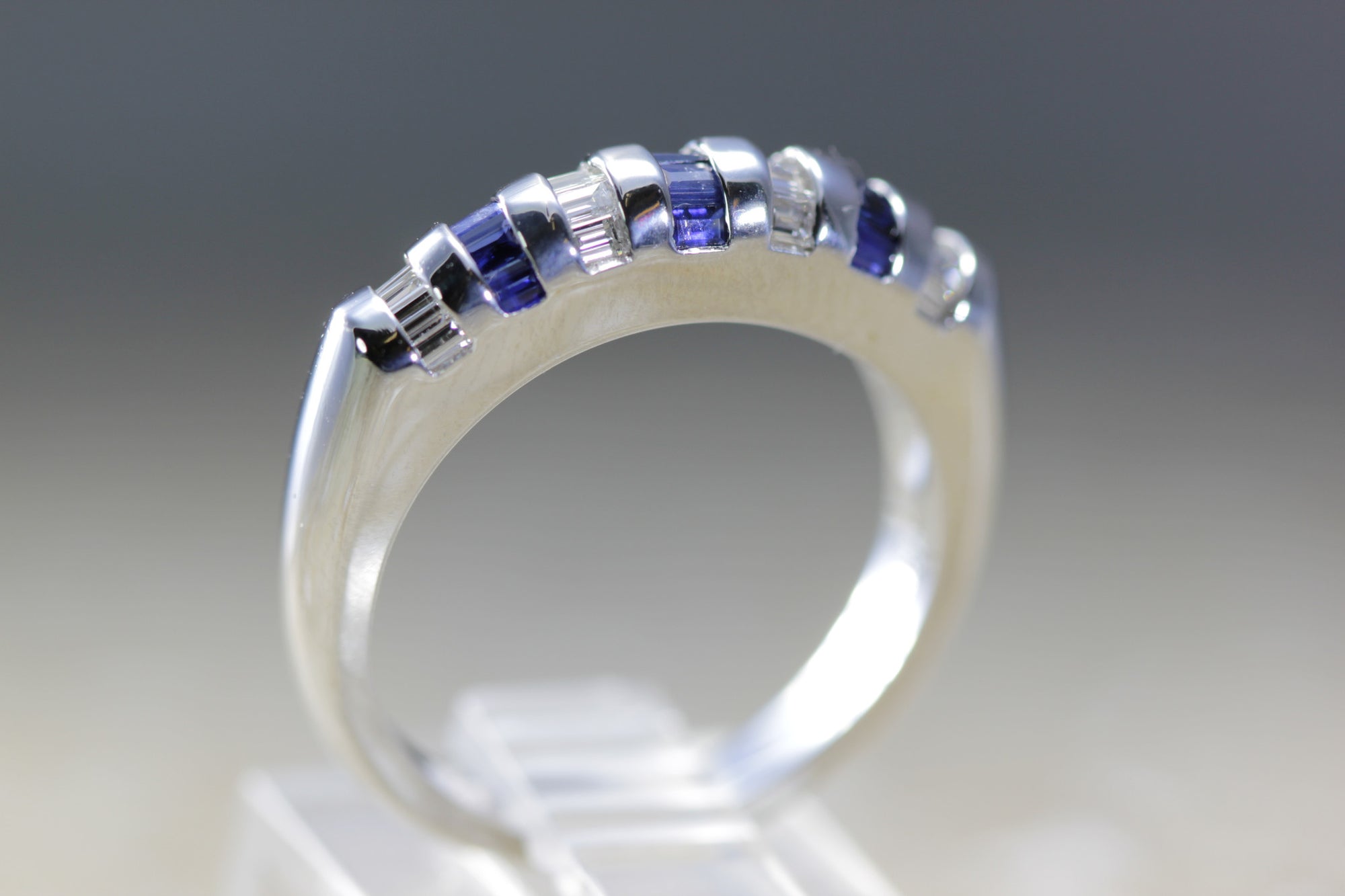MODERN 14k WHITE GOLD BAGUETTE SAPPHIRE & DIAMOND SOLID BAND RING 1.65 CTW