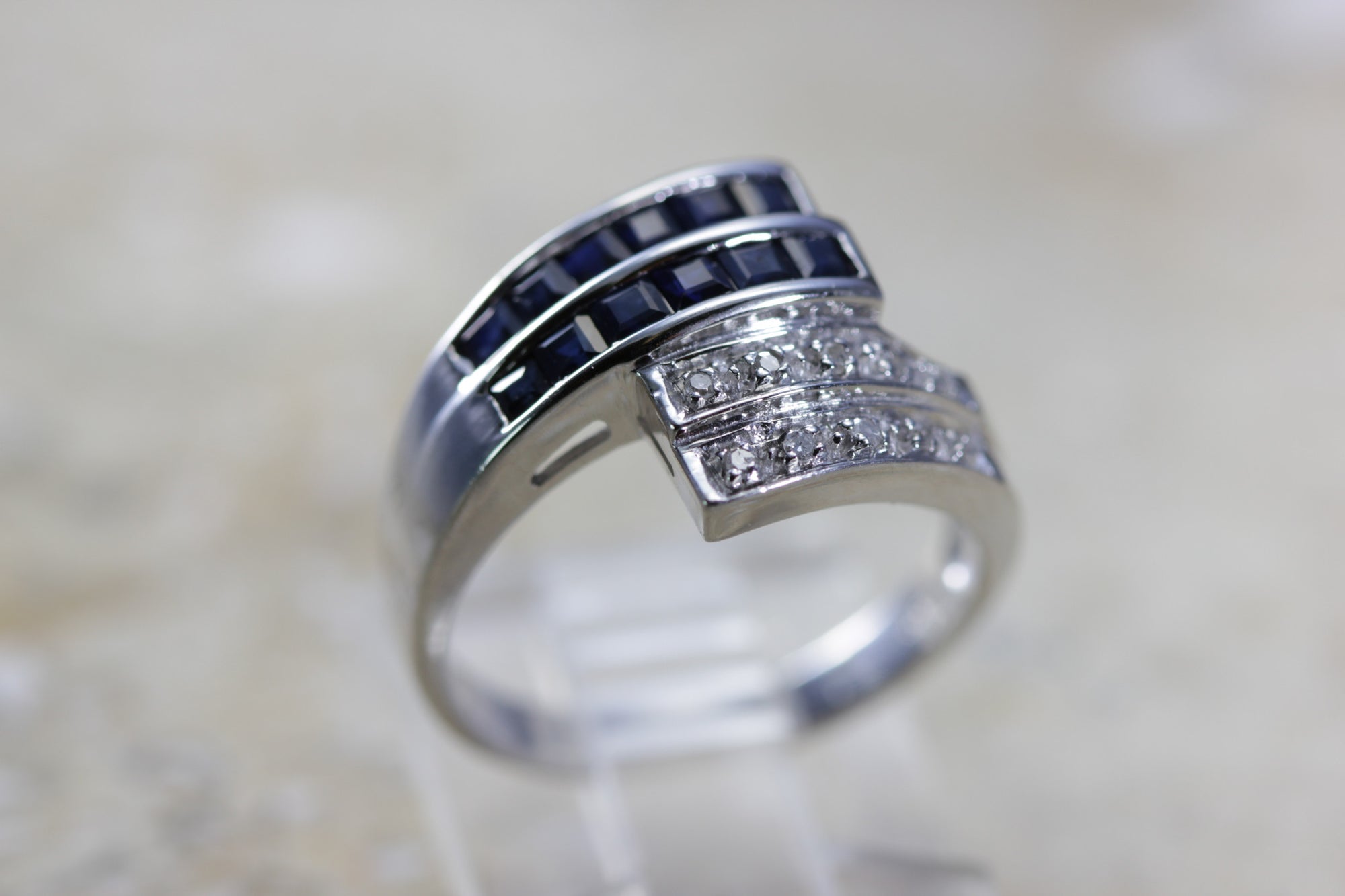 BAND 14k WHITE GOLD PRINCESS SAPPHIRE & DIAMOND RING PAVE .40 CTW
