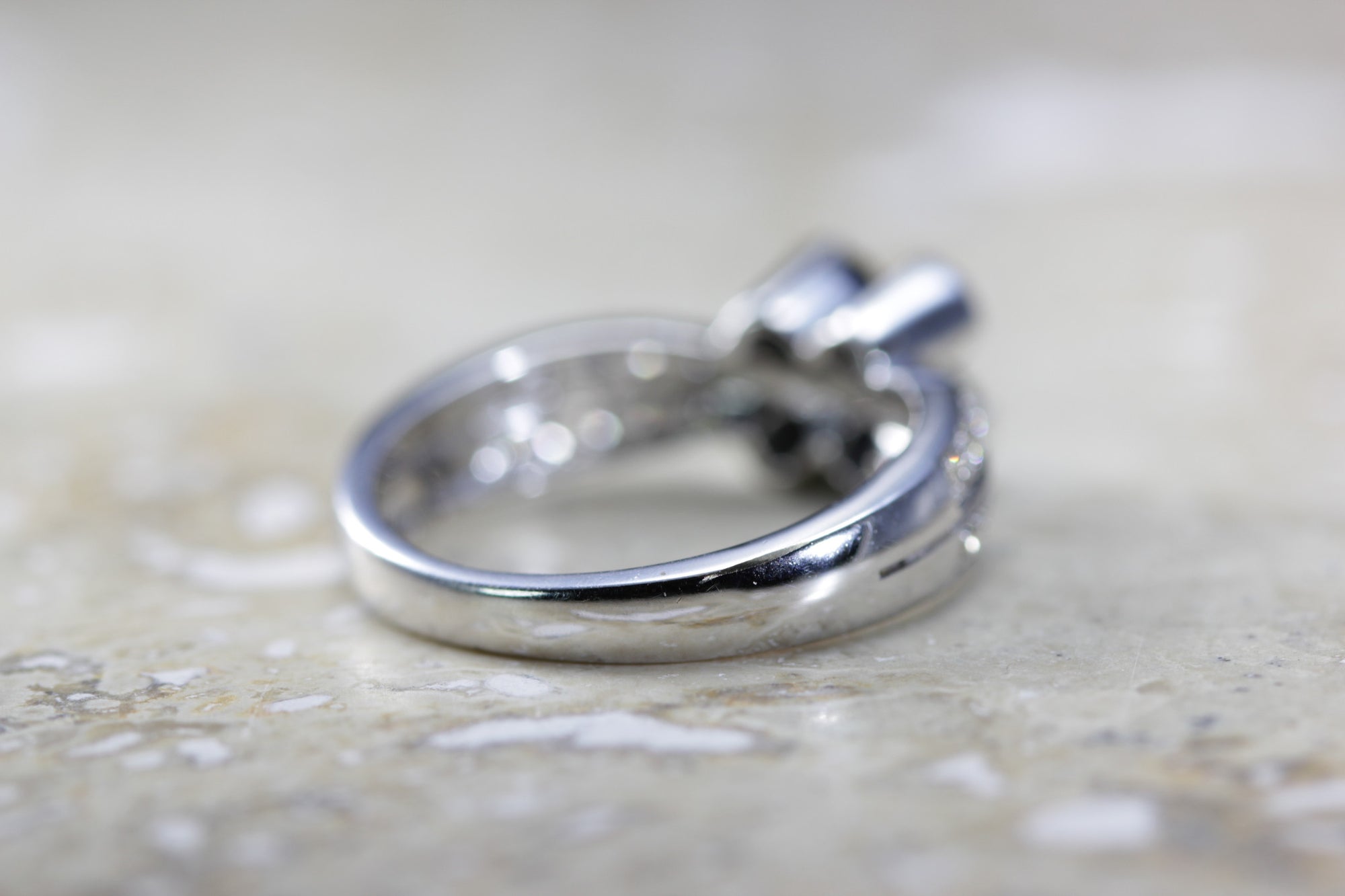 14k WHITE GOLD FOUR STONE ROUND SAPPHIRE & DIAMOND RING PAVE SET .80 CTW