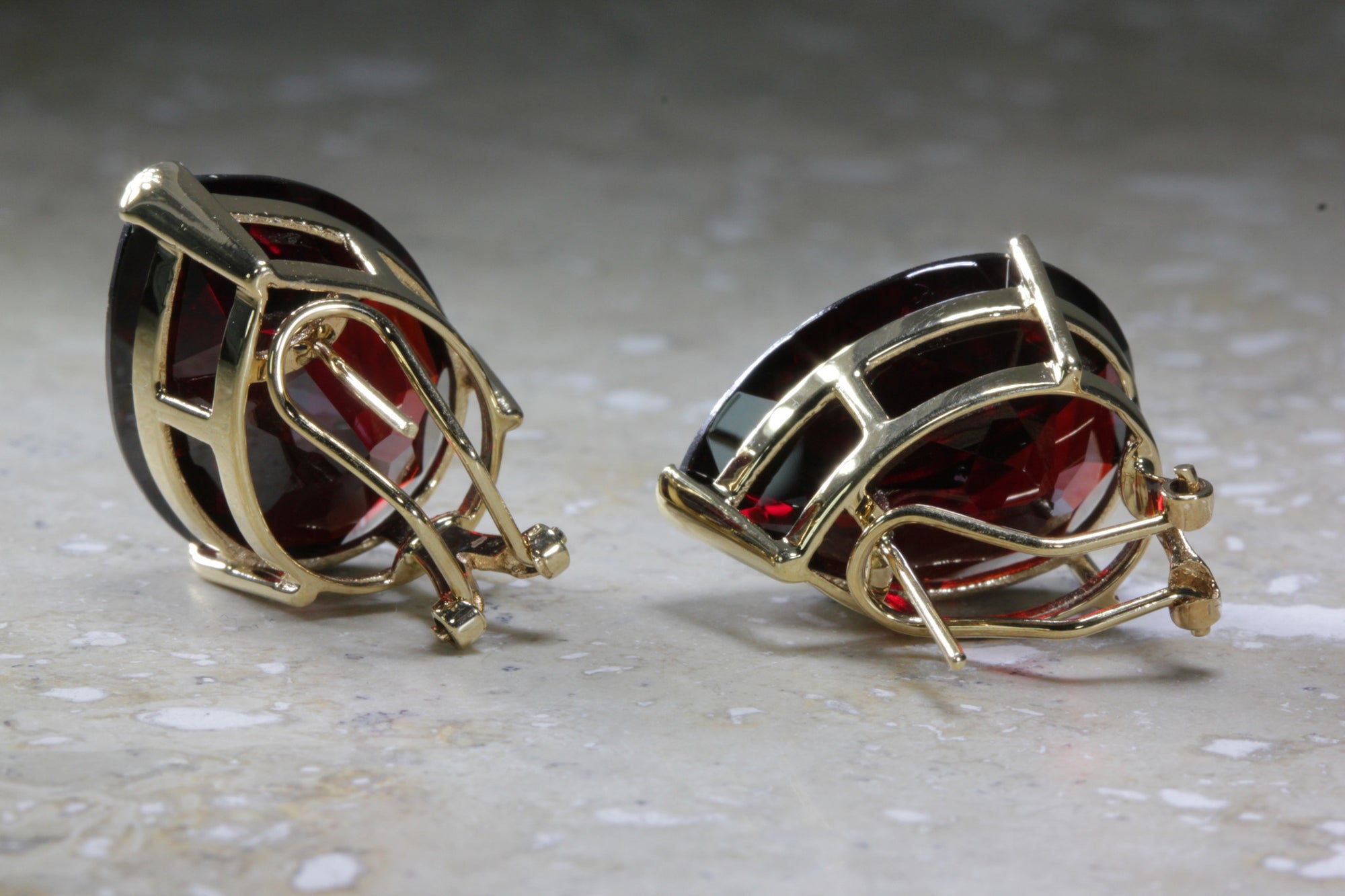 MODERN 14KT GOLD GARNET PEAR SHAPE EARRING LARGE 15 X 20