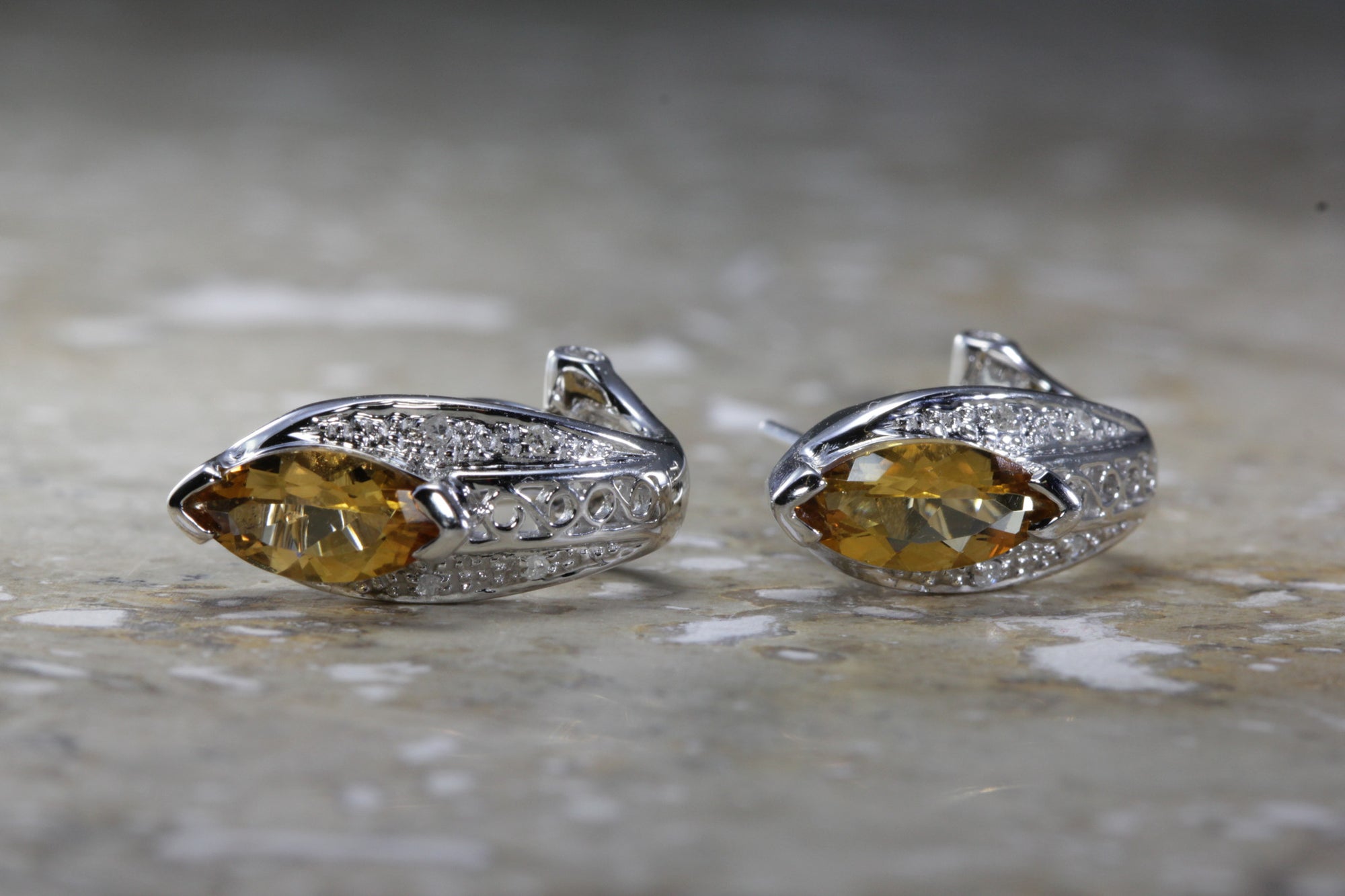 WHITE GOLD LADYS EARRINGS GOLDEN TOPAZ & DIAMONDS OMEGA BACK 14k