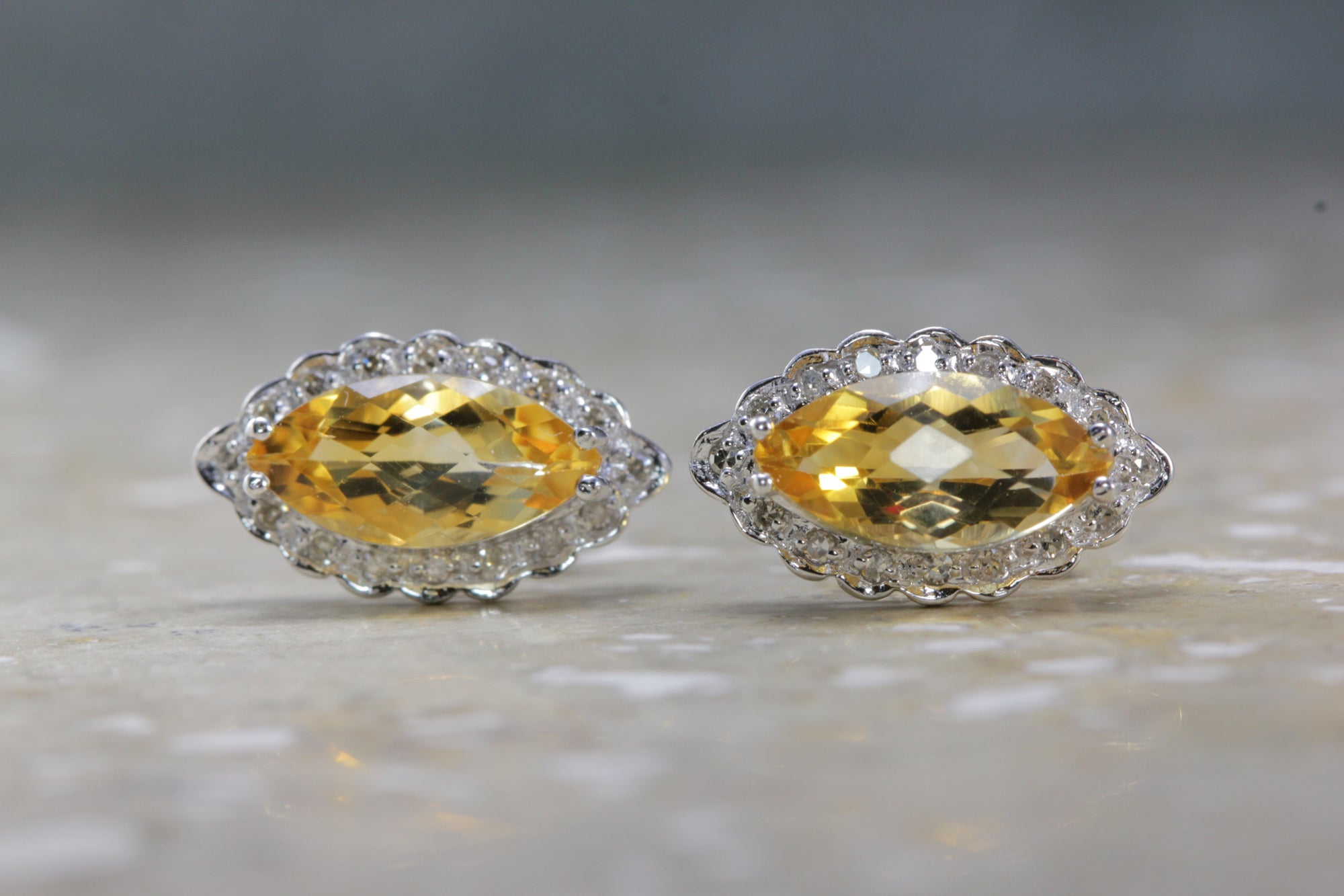 ANTIQUE 14K WHITE GOLD LADYS EARRINGS GOLDEN TOPAZ CHECKERBOARD & DIAMONDS STUDS