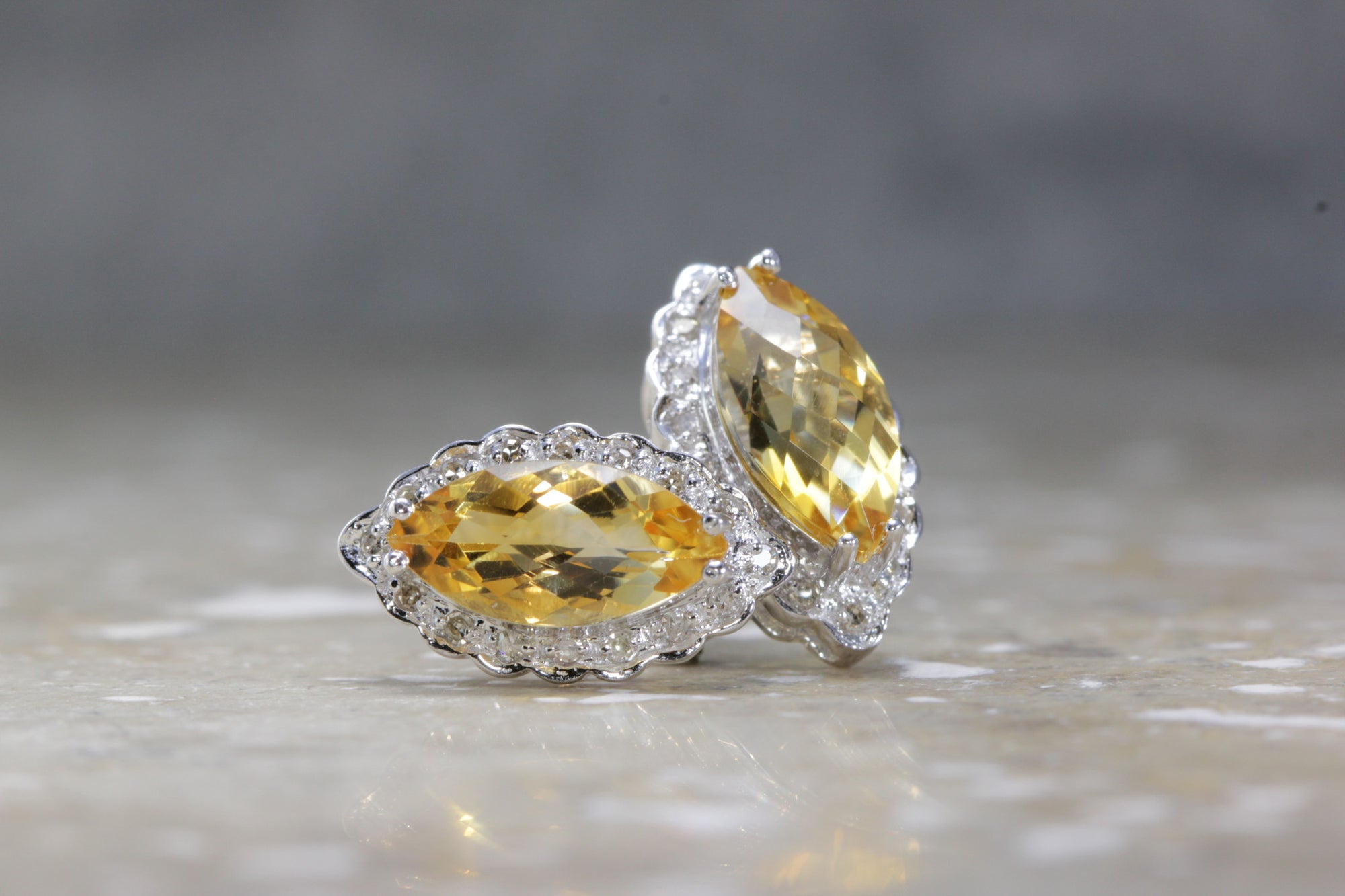 ANTIQUE 14K WHITE GOLD LADYS EARRINGS GOLDEN TOPAZ CHECKERBOARD & DIAMONDS STUDS