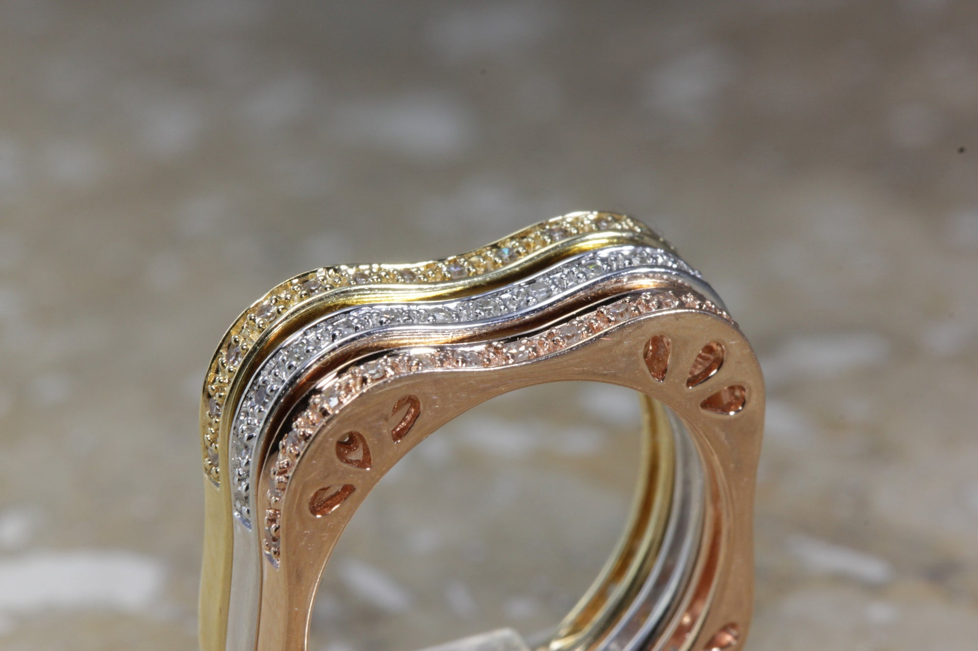 sold 14k GOLD DIAMOND RING WHITE YELLOW PINK TRI COLOR STACK-ABLE 3 PIECE