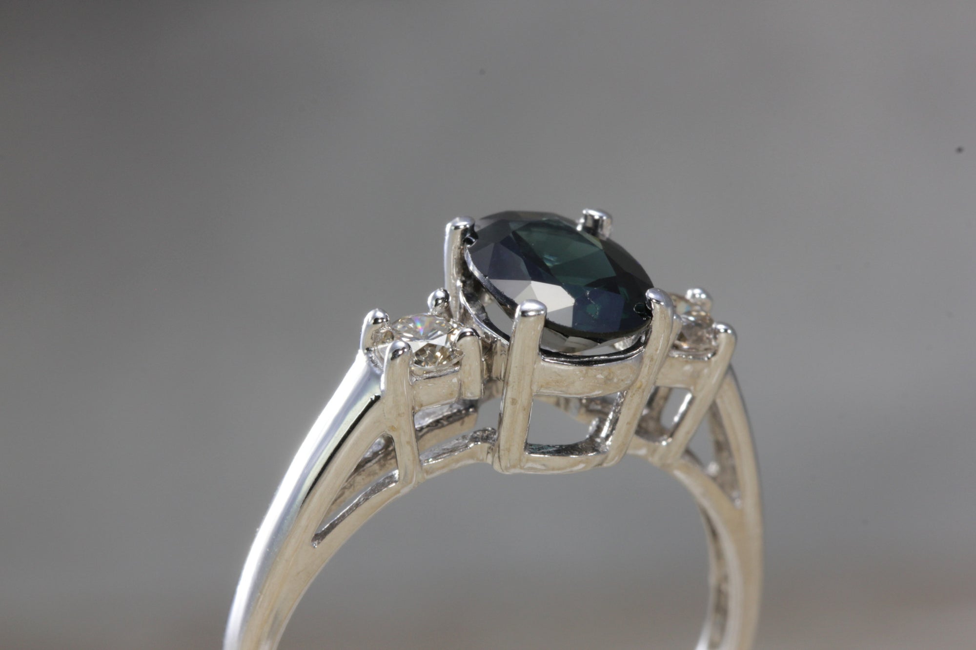 ANTIQUE 14k WHITE GOLD LADIES RING OVAL CUT SAPPHIRE DIAMOND RING 1.32CT