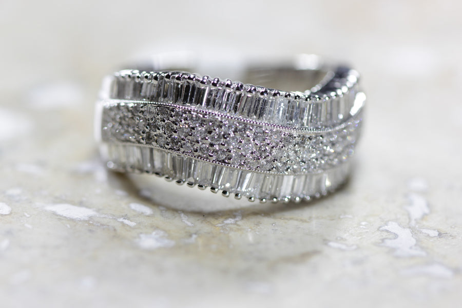 LADIES SWIRL DIAMOND WEDDING BAND ROUND AND BAGUETTES 14K W GOLD