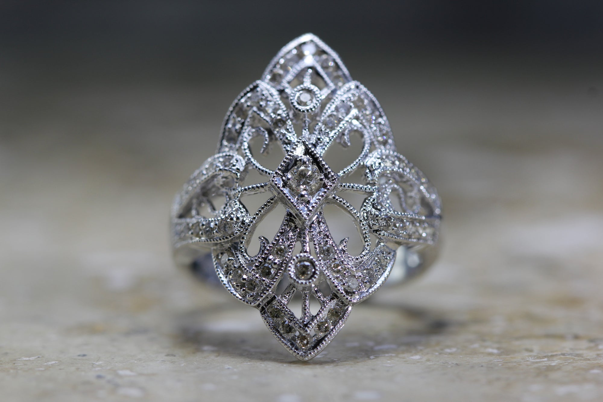 ANTIQUE ART DECO MARQUISE SHAPED DINNER RING FILIGREE DIAMOND 14K W GOLD 1930's