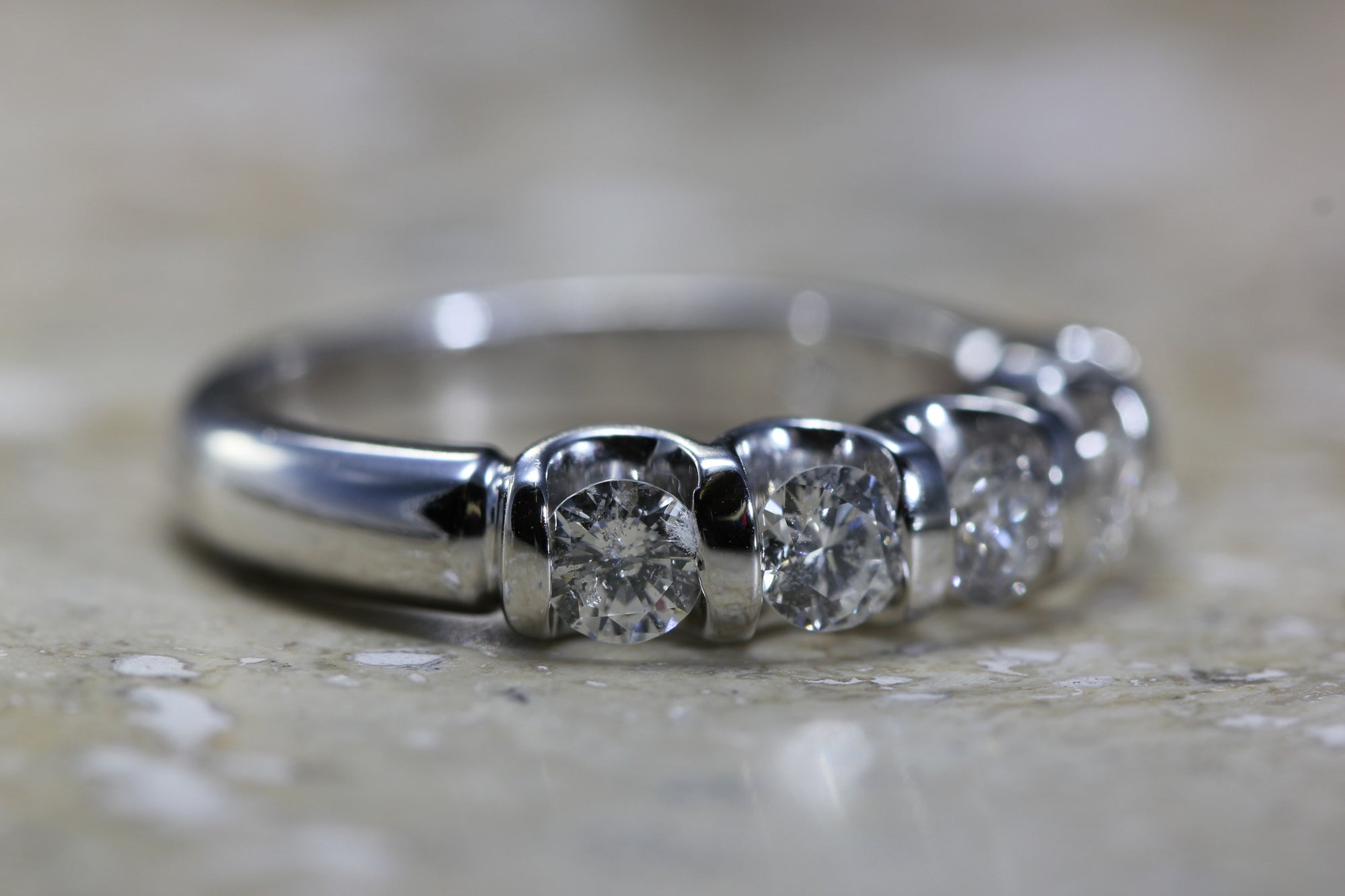 5 STONE ROUND CUT DIAMOND WEDDING BAND OPEN CHANNEL SETTING 14K W GOLD 1.05 CT