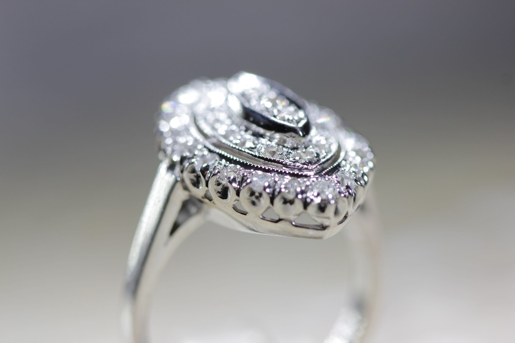 ANTIQUE ART DECO MARQUISE SHAPED COCKTAIL DIAMOND RING 14K W GOLD 1930's