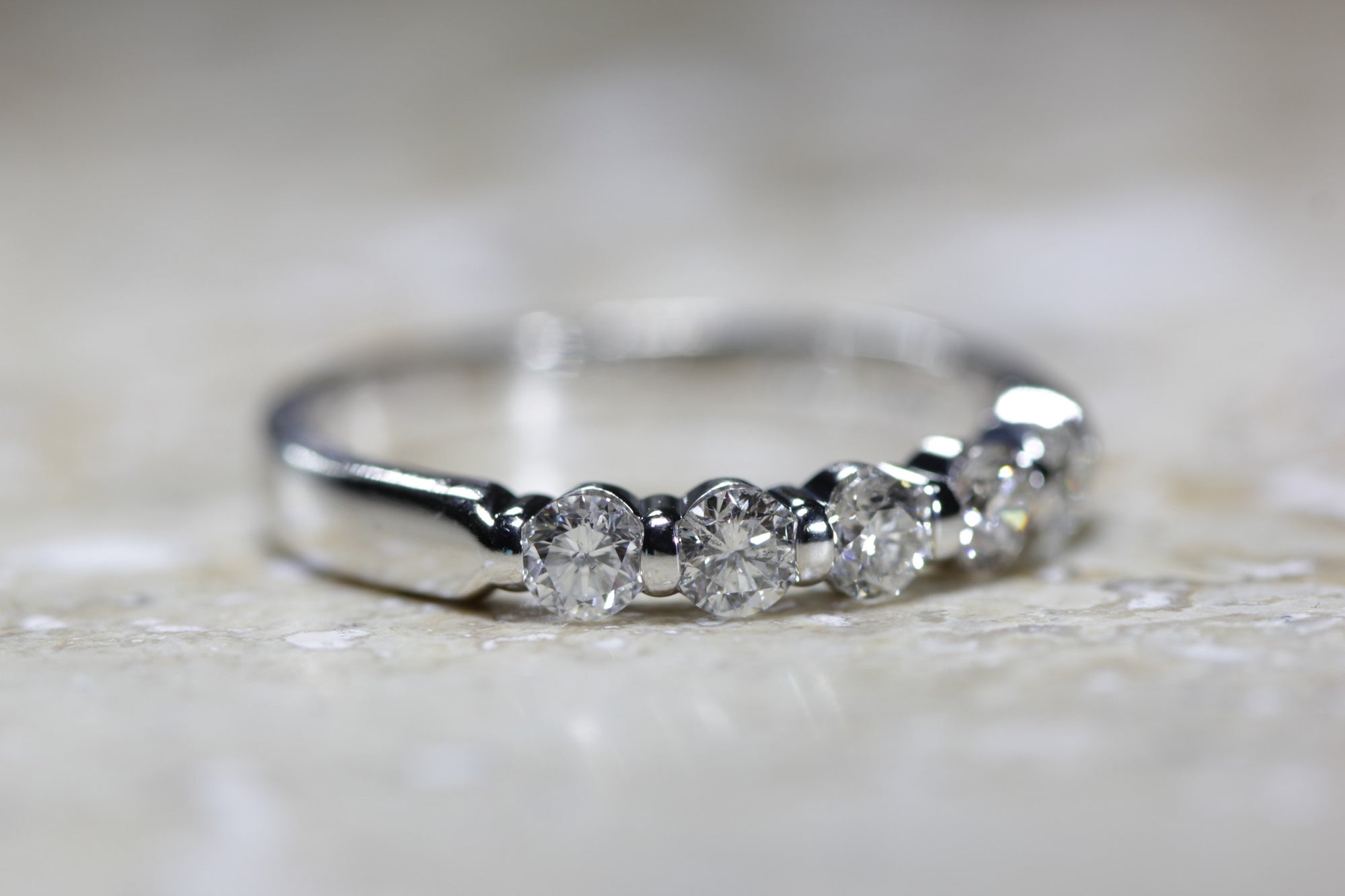 DIAMOND 5 STONE ROUND CUT WEDDING BAND CHANNEL SETTING 14k W GOLD