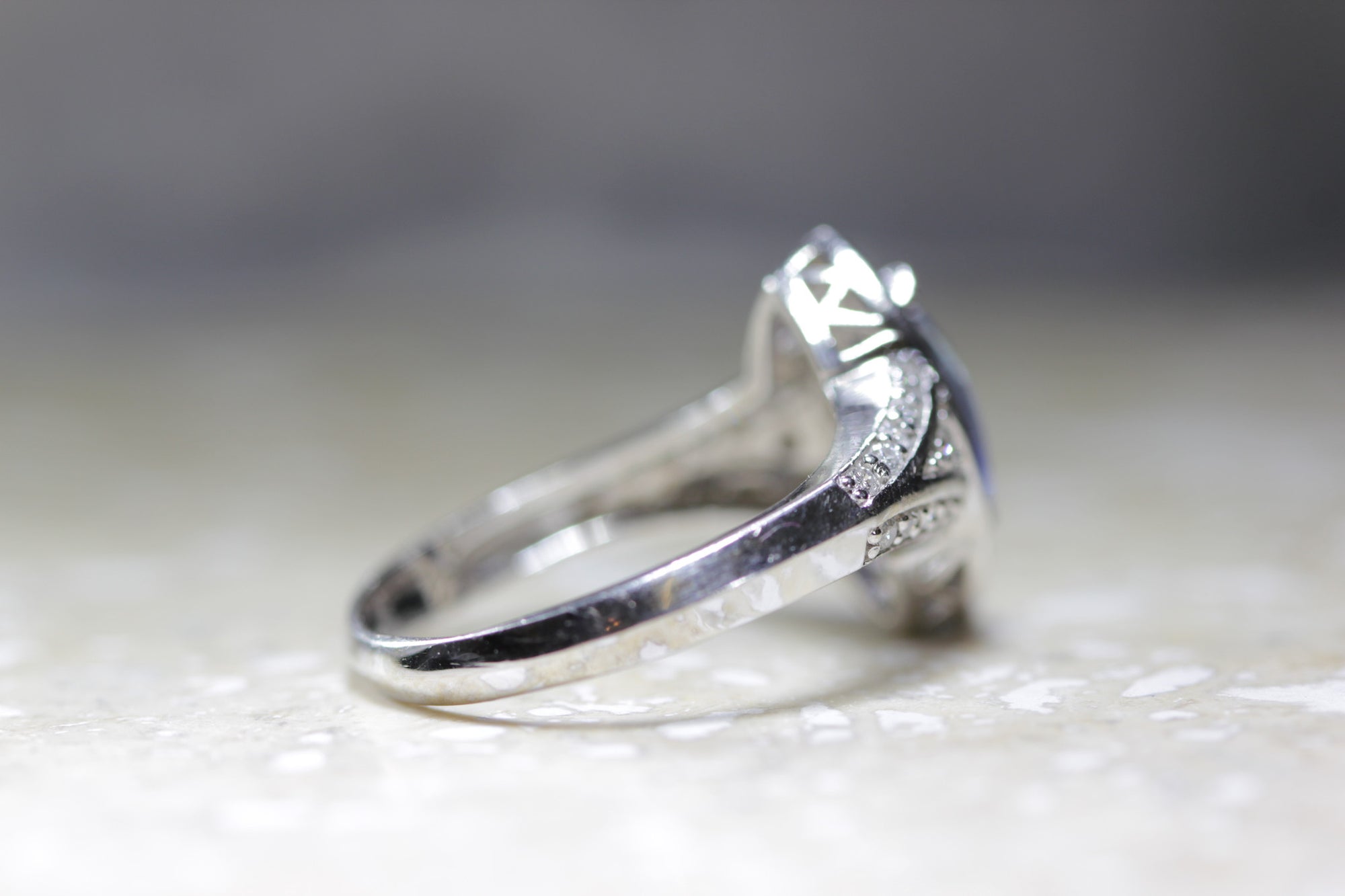 VINTAGE HALO MARQUISE 14K WHITE GOLD LADIES TANZANITE & DIAMOND ENGAGEMENT RING