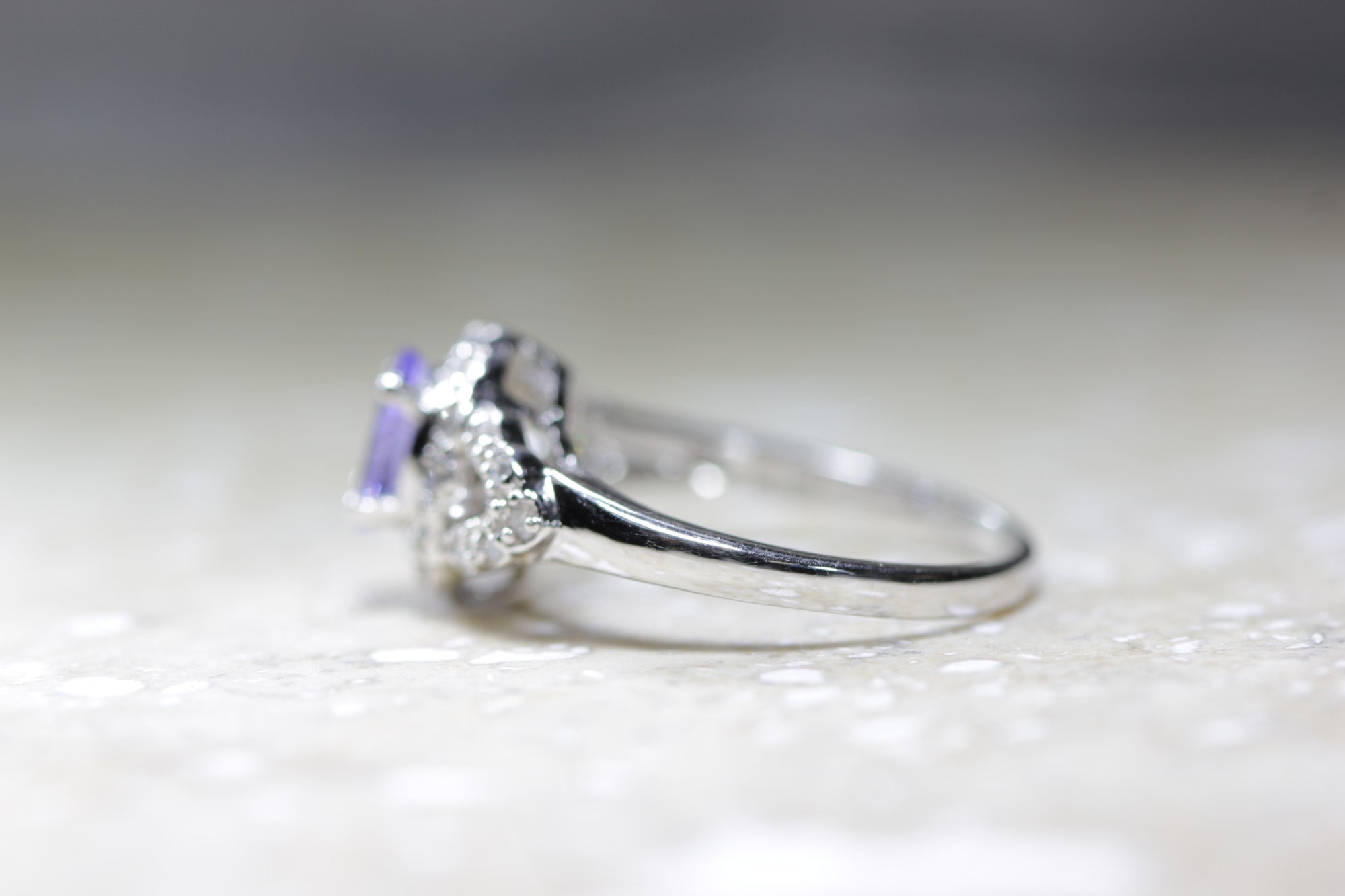 HALO OVAL SHAPE 14K WHITE GOLD LADIES TANZANITE & DIAMOND RING