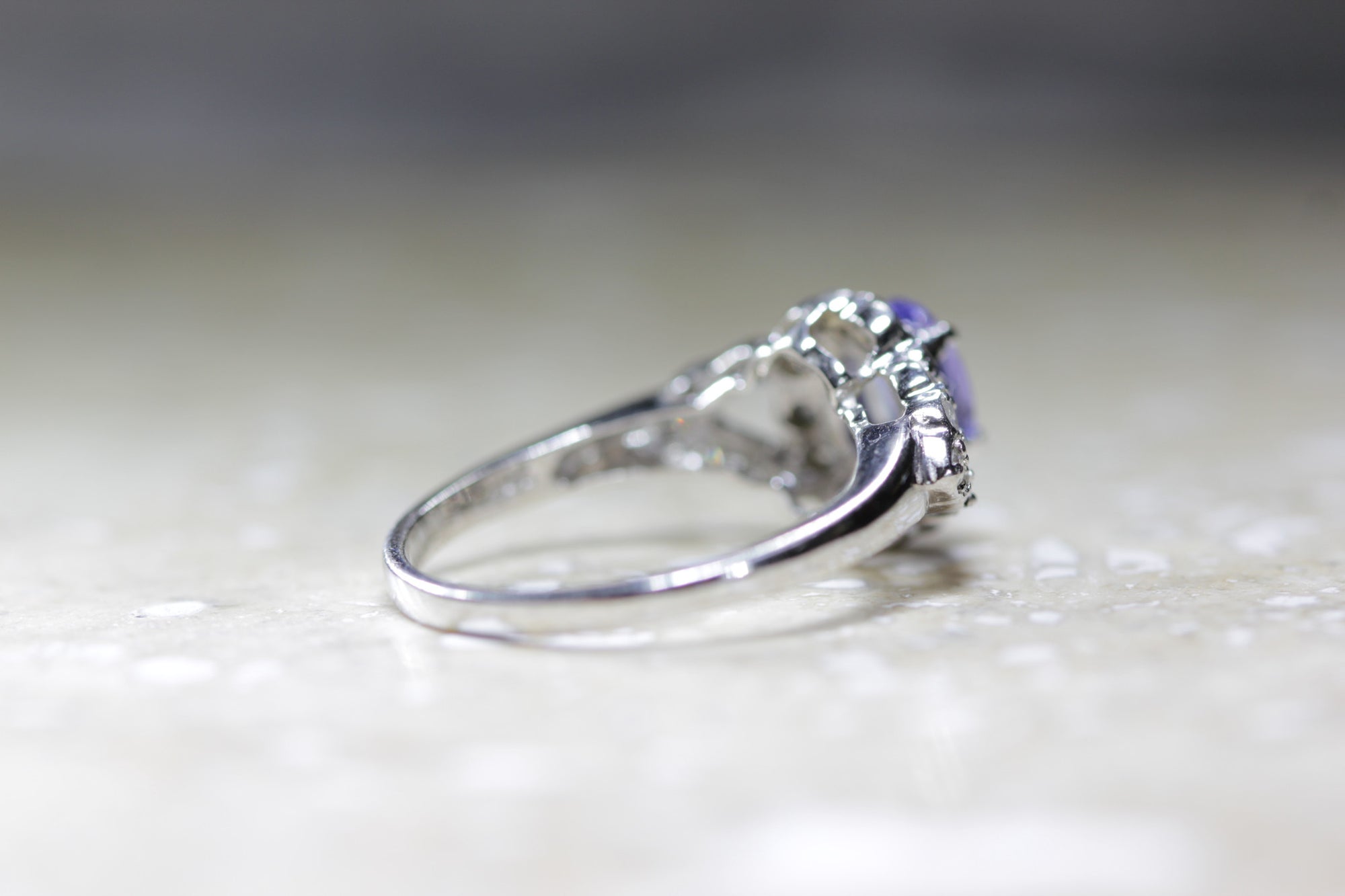 HALO OVAL SHAPE 14K WHITE GOLD LADIES TANZANITE & DIAMOND RING