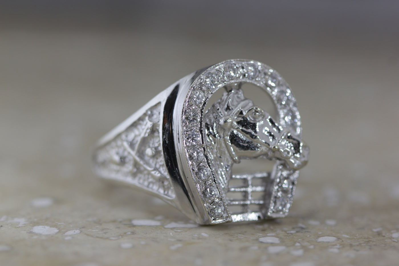 14K W GOLD MENS HORSESHOE RING & DIAMONDS SOLIDE VS1 G