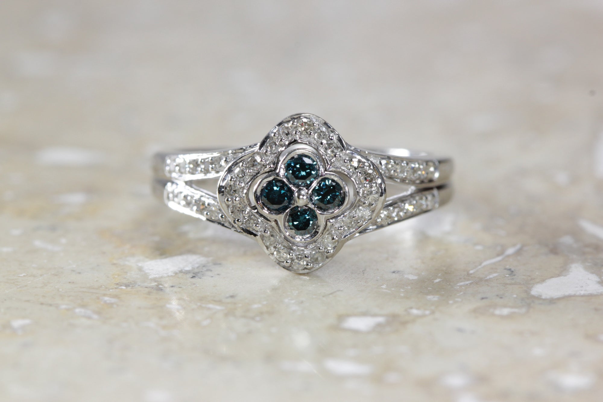 ANTIQUE 14k WHITE GOLD LADIES RING WHITE & BLUE DIAMONDS