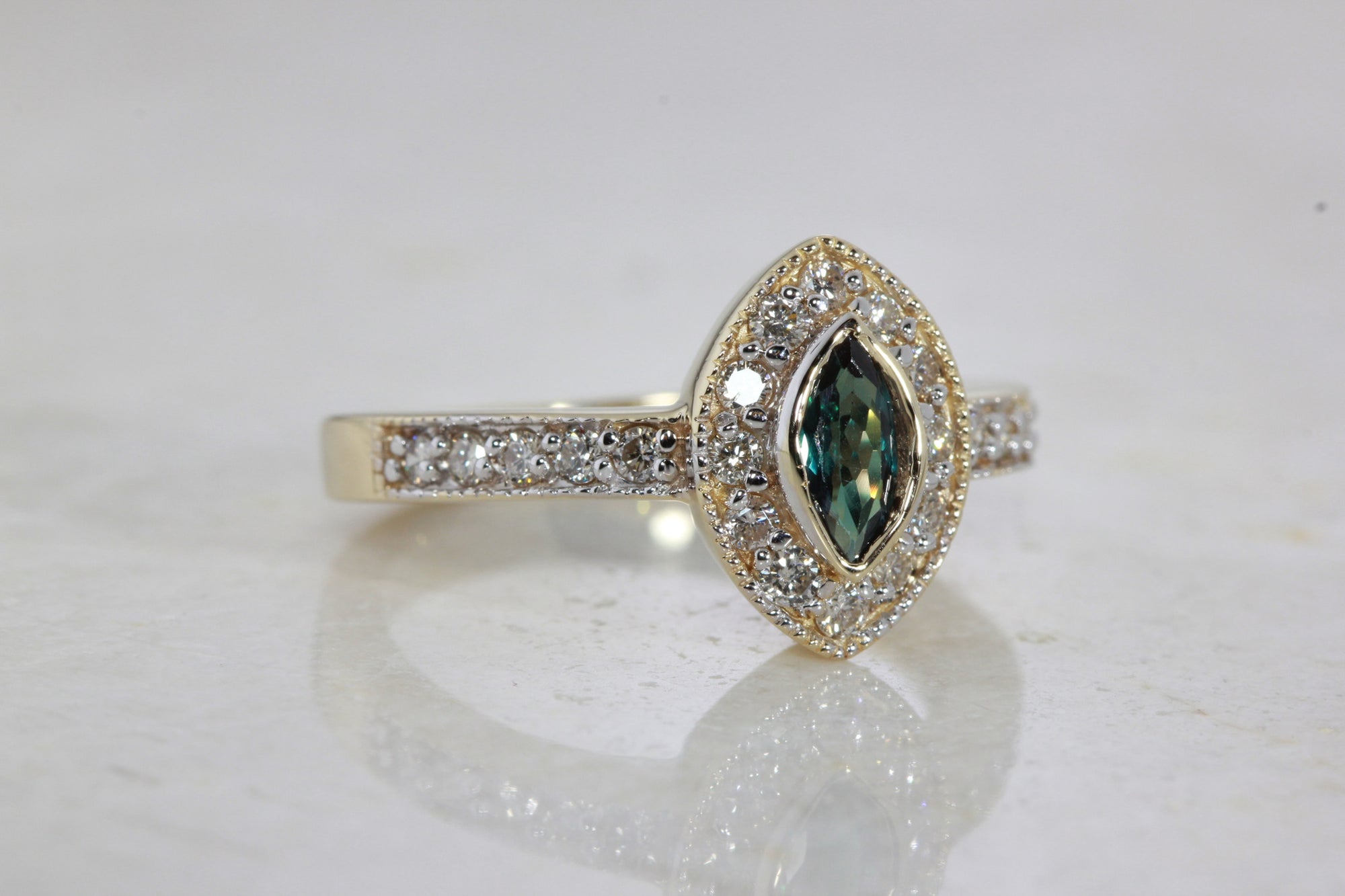HALO MARQUISE 14k YELLOW & WHITE GOLD LADIES ALEXANDRITE & DIAMOND RING