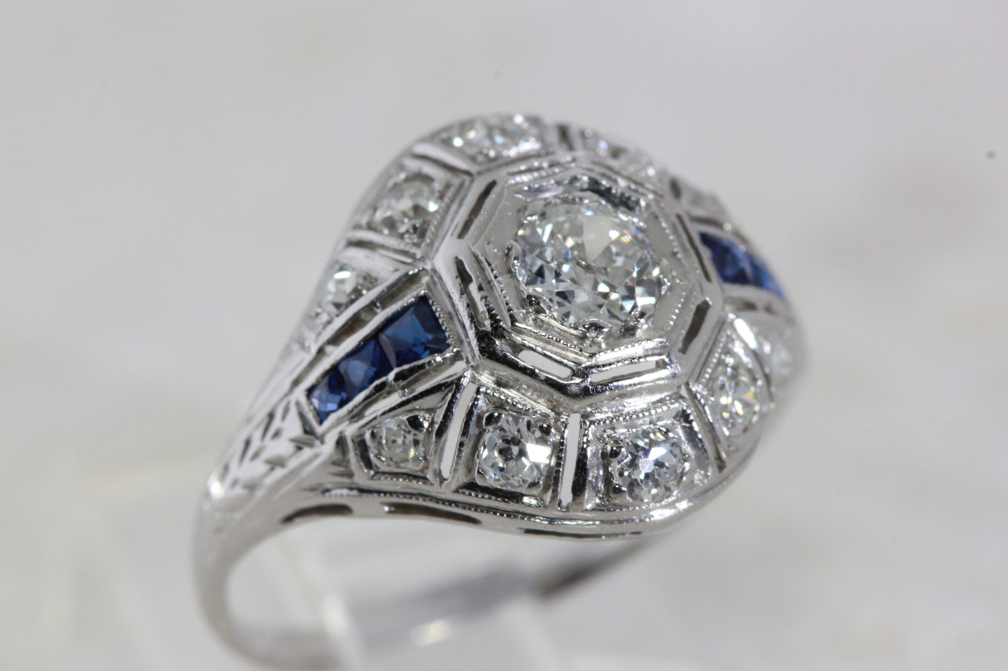 ART DECO FILIGREE ENGAGEMENT RING W/ OLD EURO DIAMOND AND SAPPHIRE IN PLATINUM