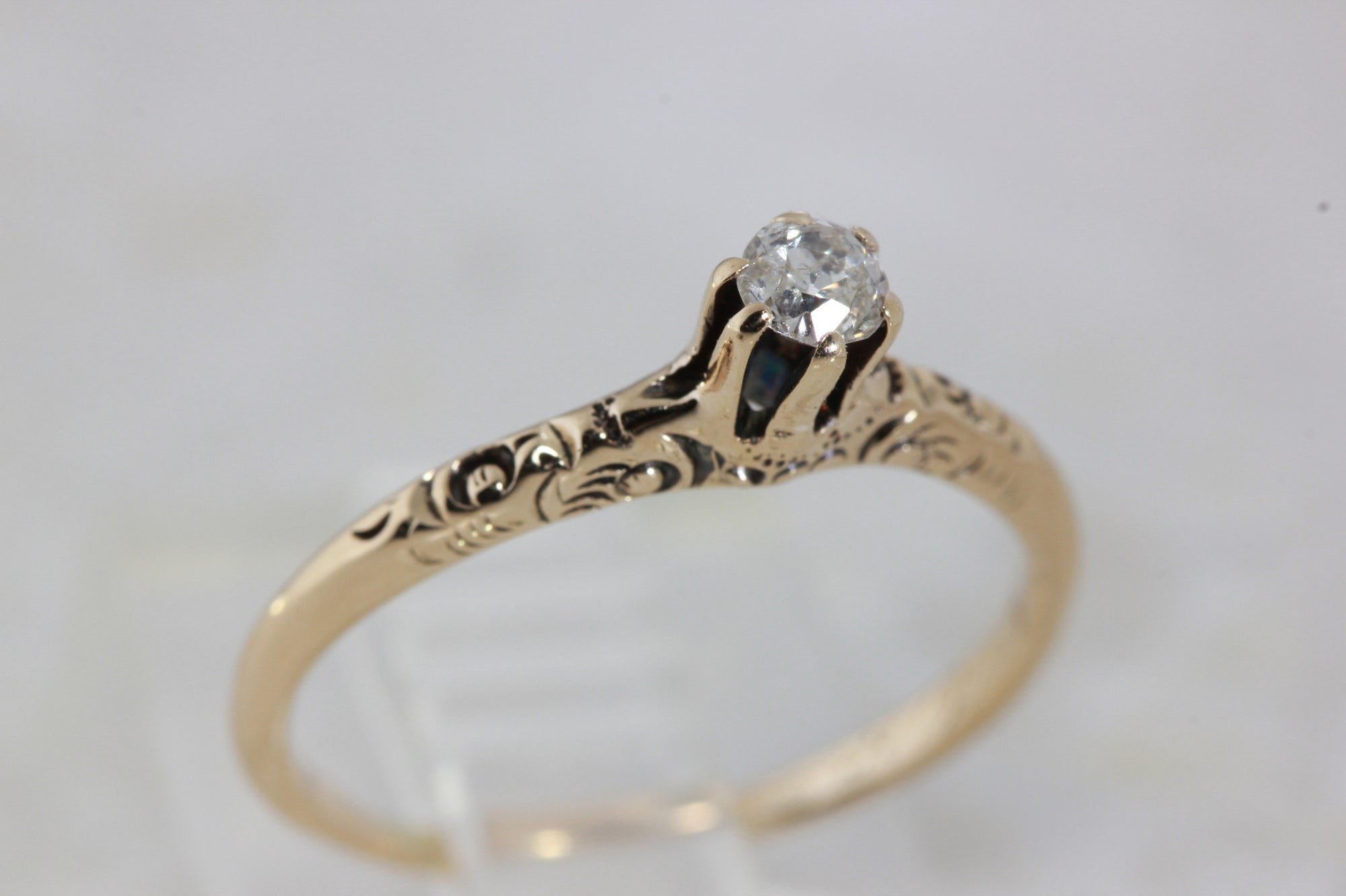 VICTORION ANTIQUE ENGAGEMENT RING 14k YELLOW GOLD EURO CUT DIAMOND RING 1870's