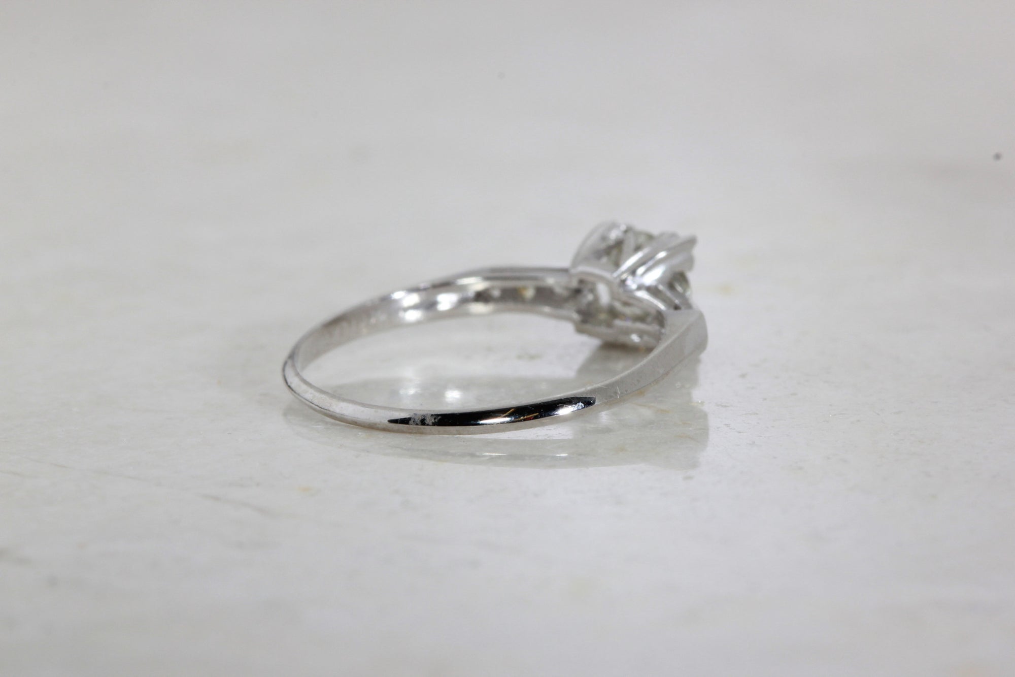 ANTIQUE ENGAGEMENT RING PLATINUM DIAMOND RING ILLUSION SETTING 1930 's ART DECO