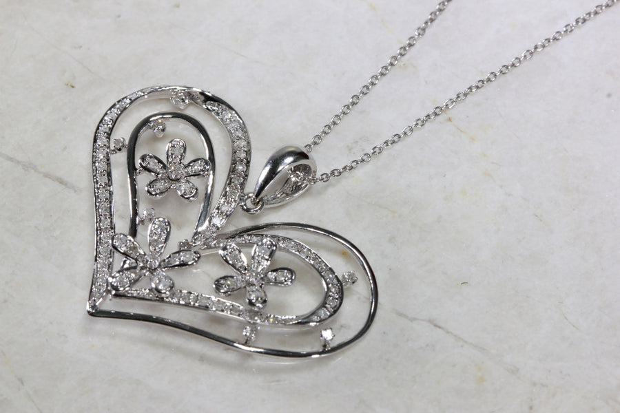 DIAMOND FLOWER HEART PENDANT 14k GOLD  WITH 14K GOLD CHAIN
