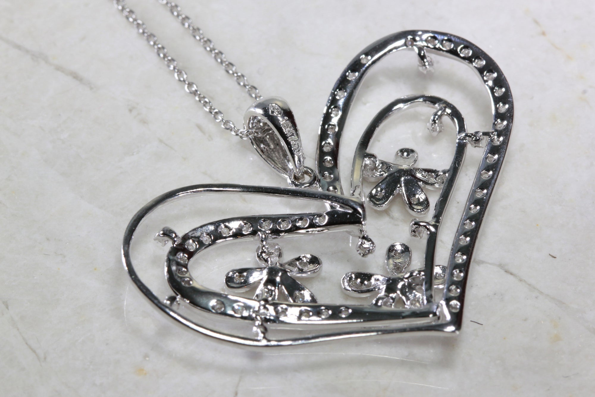 DIAMOND FLOWER HEART PENDANT 14k GOLD  WITH 14K GOLD CHAIN