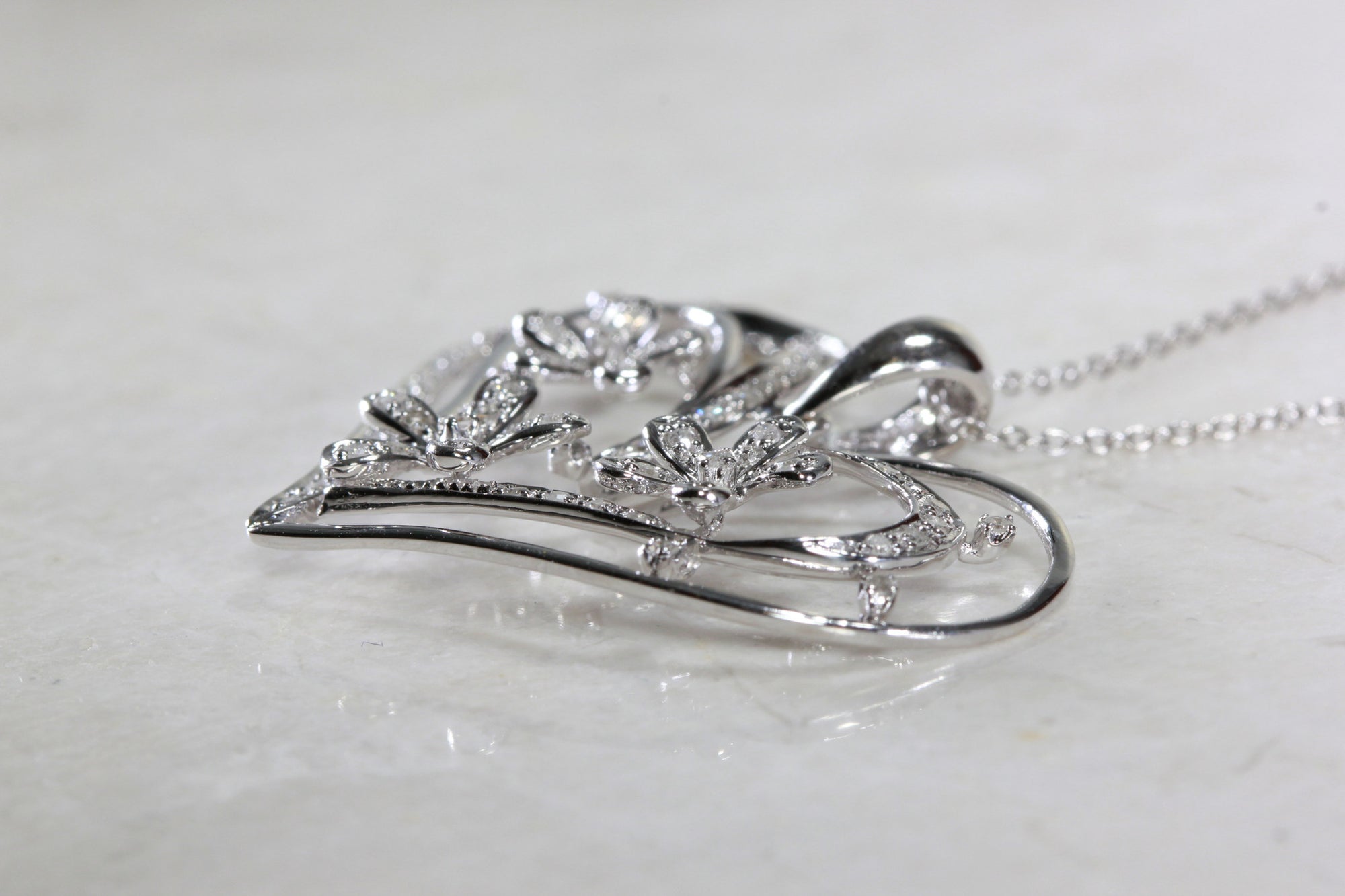 DIAMOND FLOWER HEART PENDANT 14k GOLD  WITH 14K GOLD CHAIN