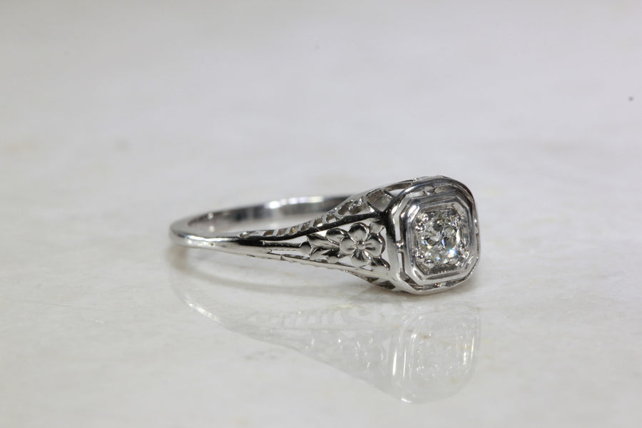 ANTIQUE 14k WHITE GOLD ART DECO FILIGREE ENGAGEMENT RING EUROPEAN CUT DIAMOND ILLUSION SETTING