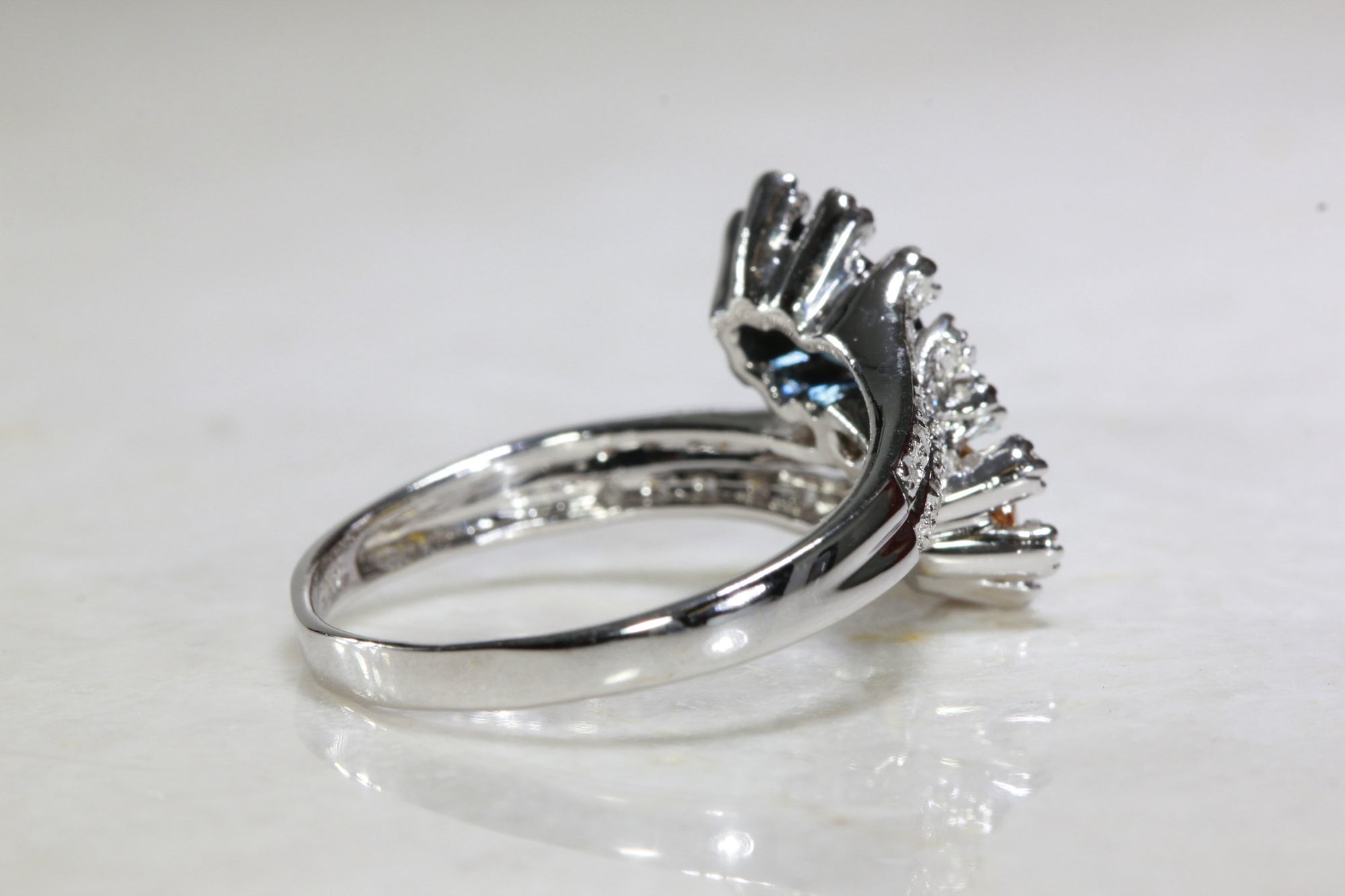 MODERN 14k WHITE GOLD LADIES SAPPHIRE & CITRINE DIAMOND RING