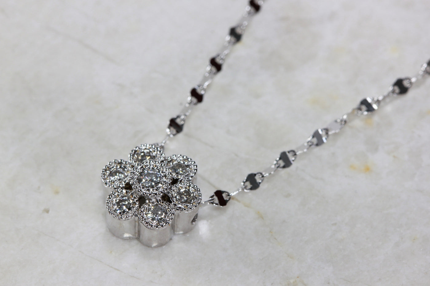 ANTIQUE FLOWER DIAMOND CLUSTER PENDANT NECKLACE 14K WHITE GOLD & CHAIN
