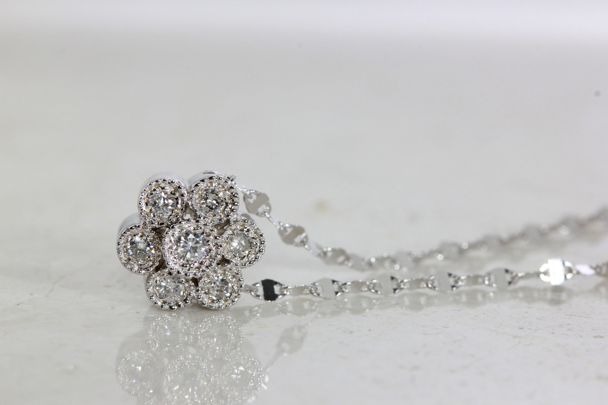 ANTIQUE FLOWER DIAMOND CLUSTER PENDANT NECKLACE 14K WHITE GOLD & CHAIN