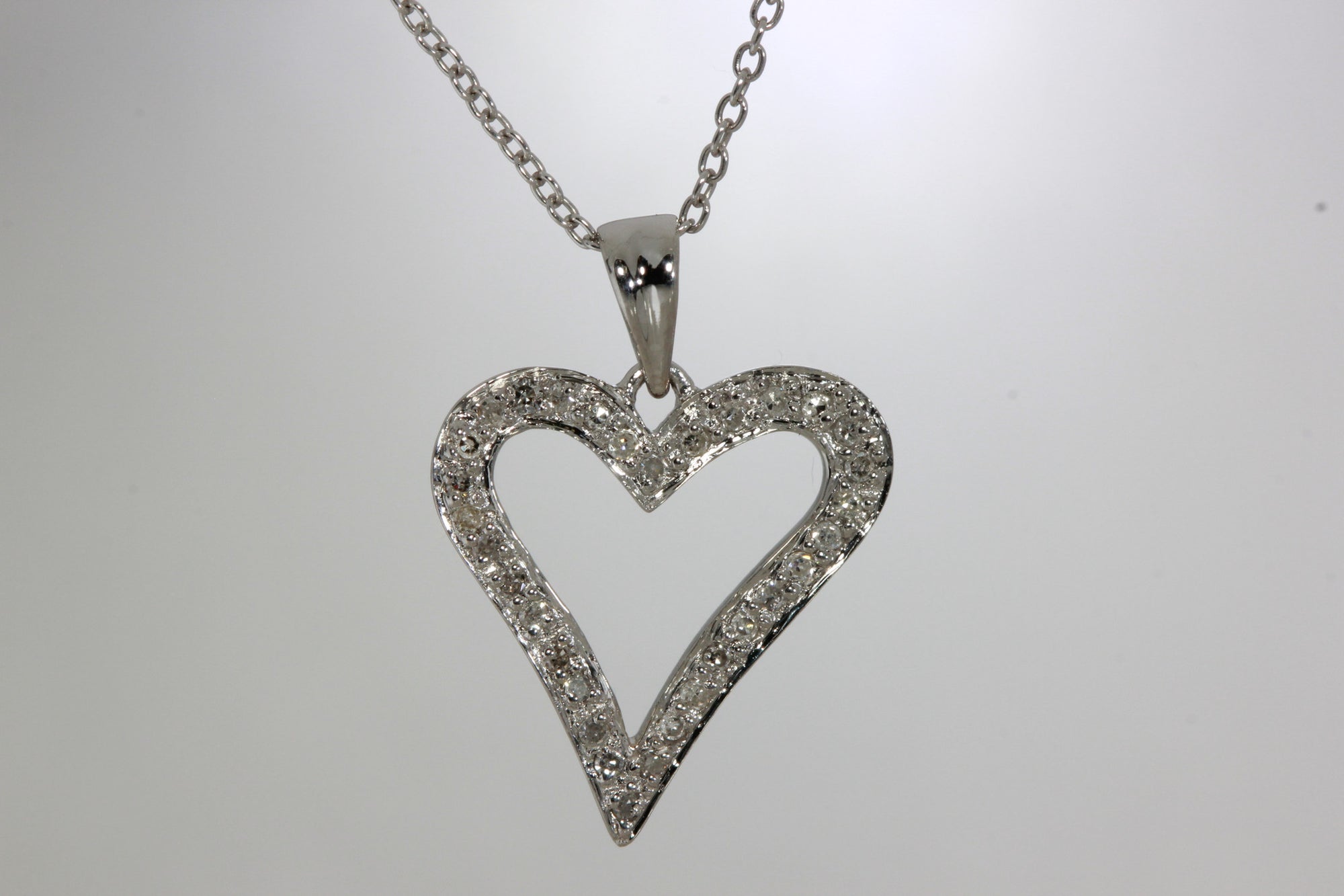 WHITE GOLD DIAMOND HEART PENDANT PAVE SET 14k WITH 14K WHITE GOLD CHAIN