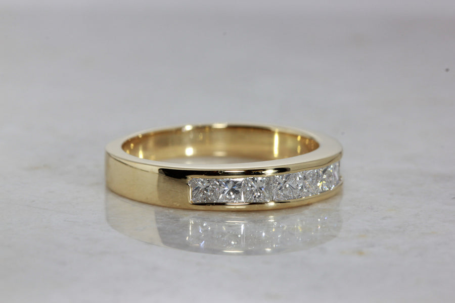 UNISEX 18k YELLOW GOLD PRINCESS CUT DIAMOND WEDDING BAND