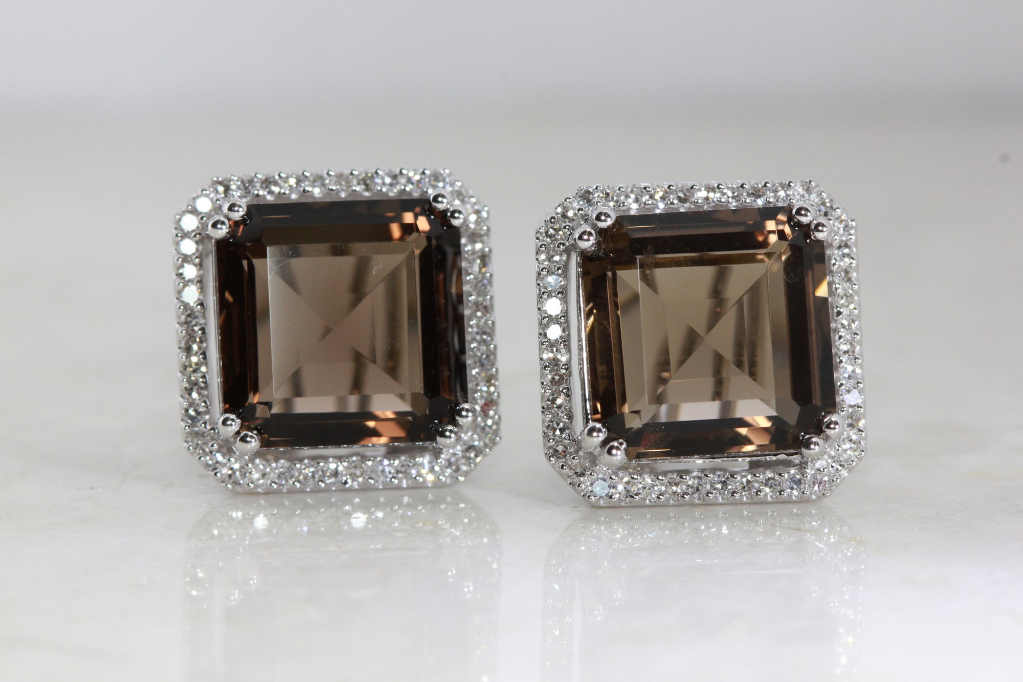 14k WHITE GOLD LADIES DIAMOND EARRINGS & SMOKY TOPAZ SQUARE SHAPE